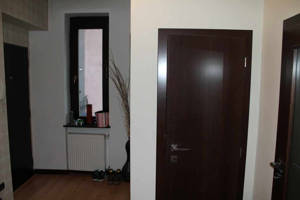 Predané Predaj exkluzívneho 3,5 izb. bytu,v centre, ulica Dostojevského rad v Bratislave, vedľa Jakubovho námestia, 94m2, kompletne zariadený-26