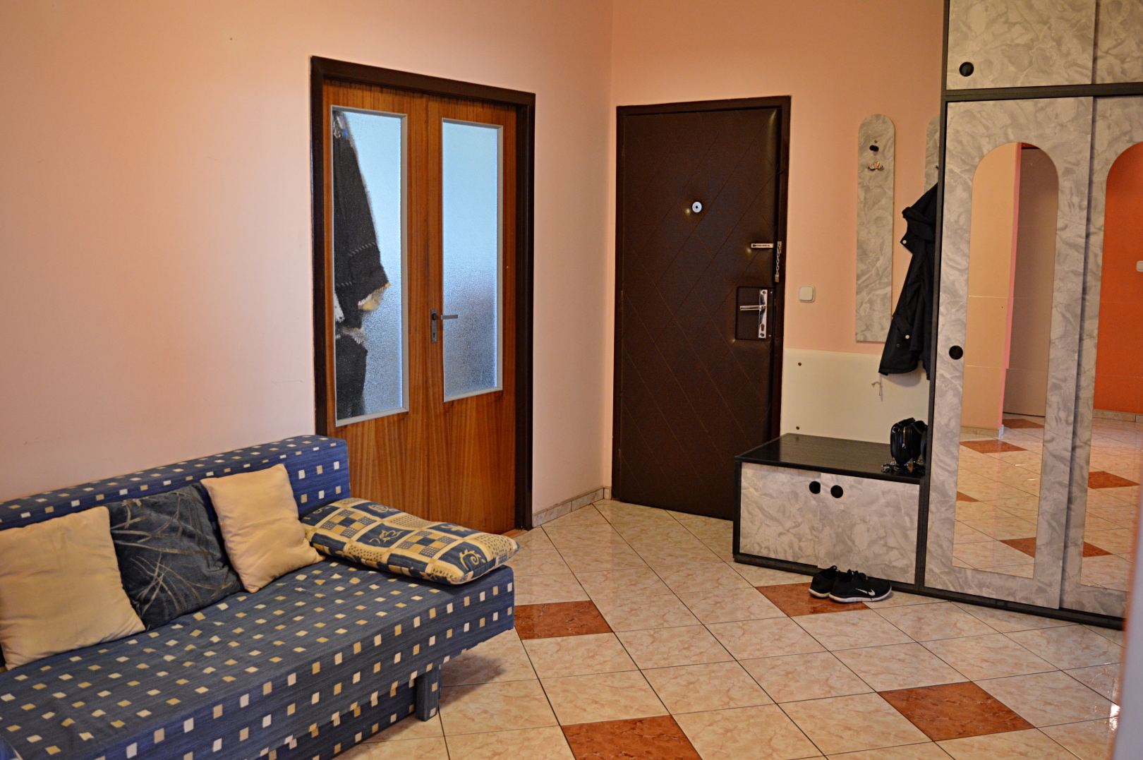 Predané – byt v príjemnej lokalite Petržalky na Holíčskej ulici-11