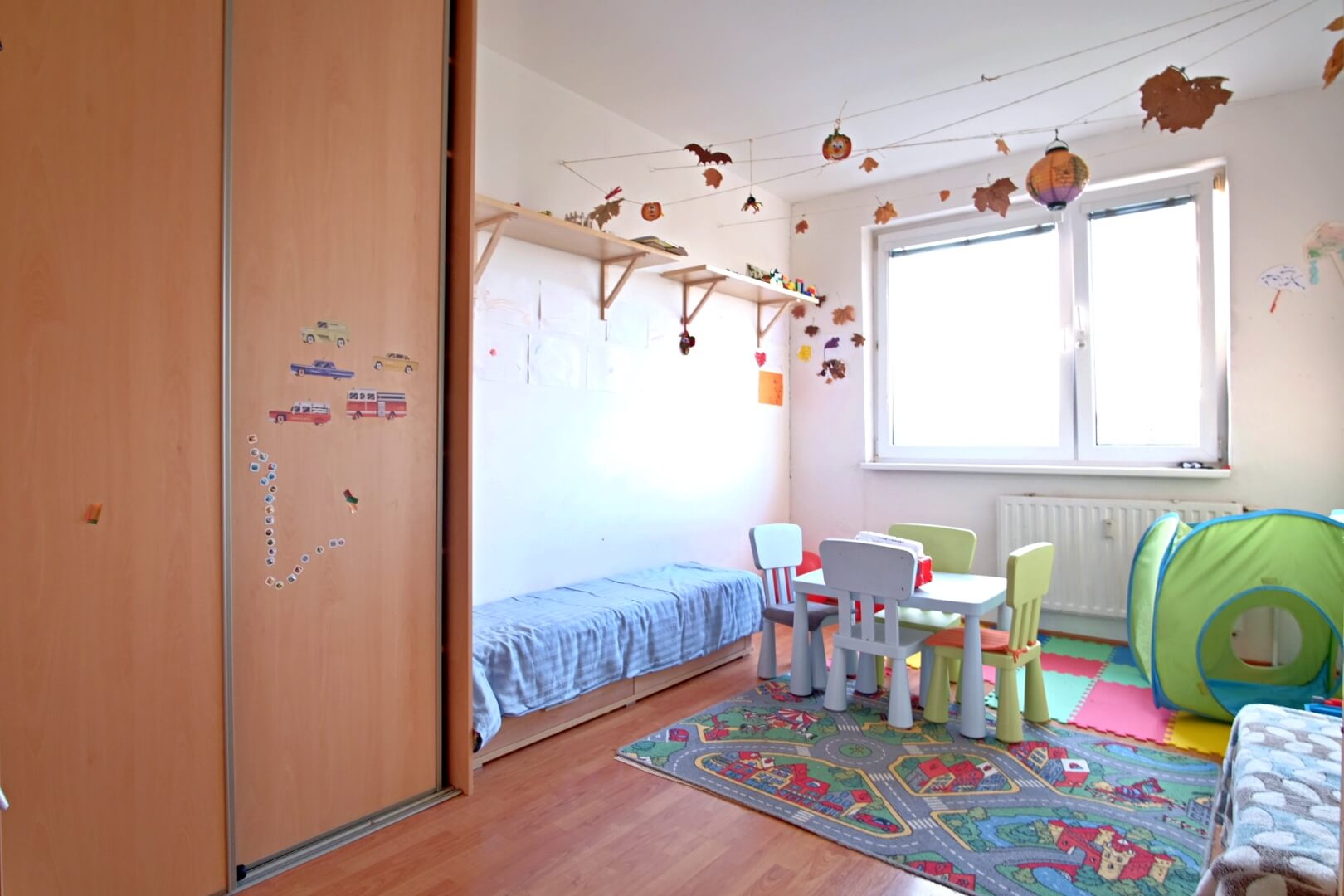 PREDANÉ – Na predaj zariadený 4 izbový byt po čiastočnej rekonštrukcii Bratislava- Petržalka.-7