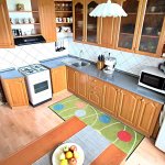Predané: Na predaj 4 izbový byt v 4-poschodovom bytovom dome s výťahom ulica Vyšehradská, Bratislava.-2