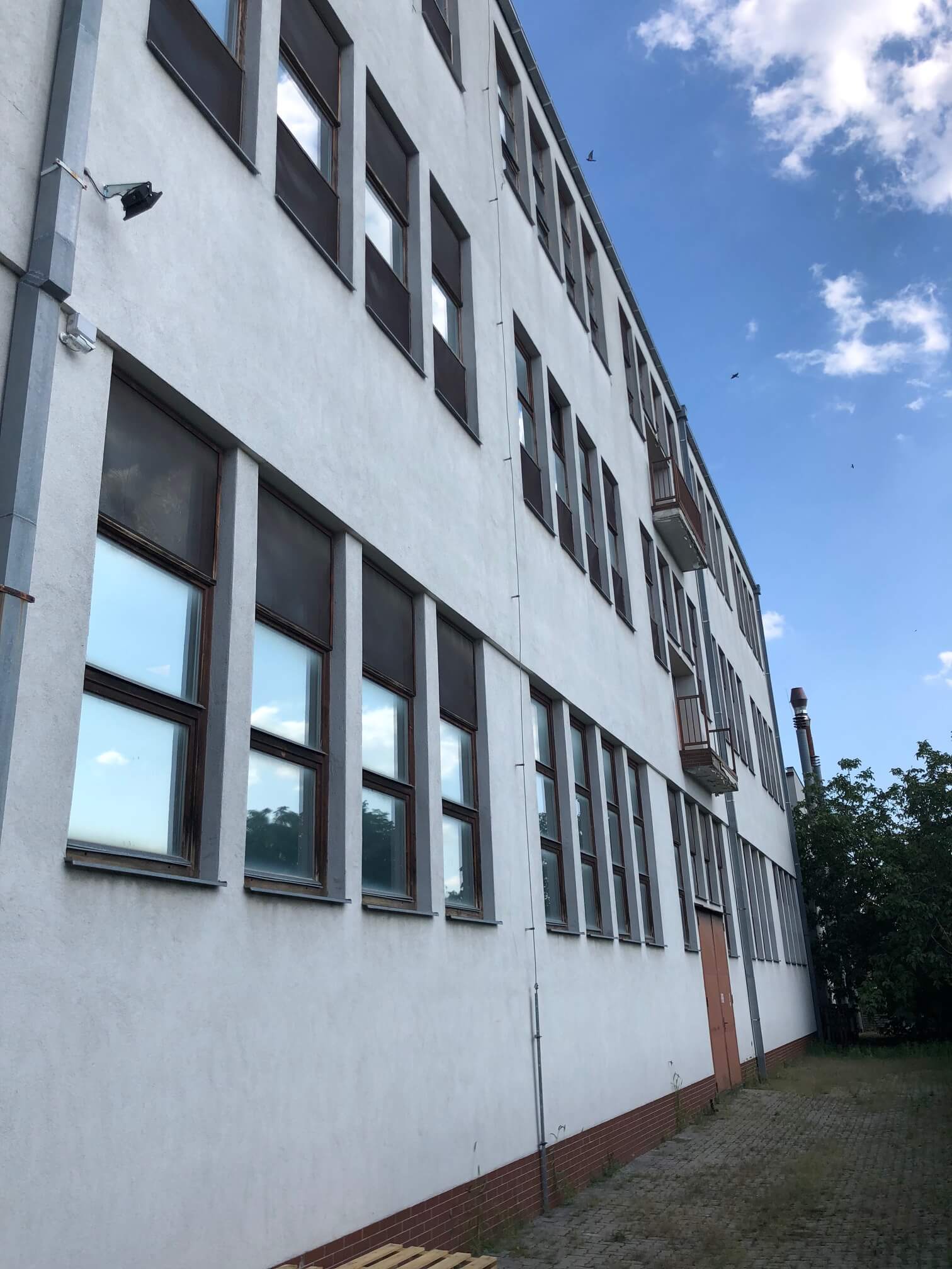 Na prenájom Budova skladov a výrobne v Dunajskej Strede, Drevárska, pozemok 2272m2, spolu 4 podlažia 4767m2-26