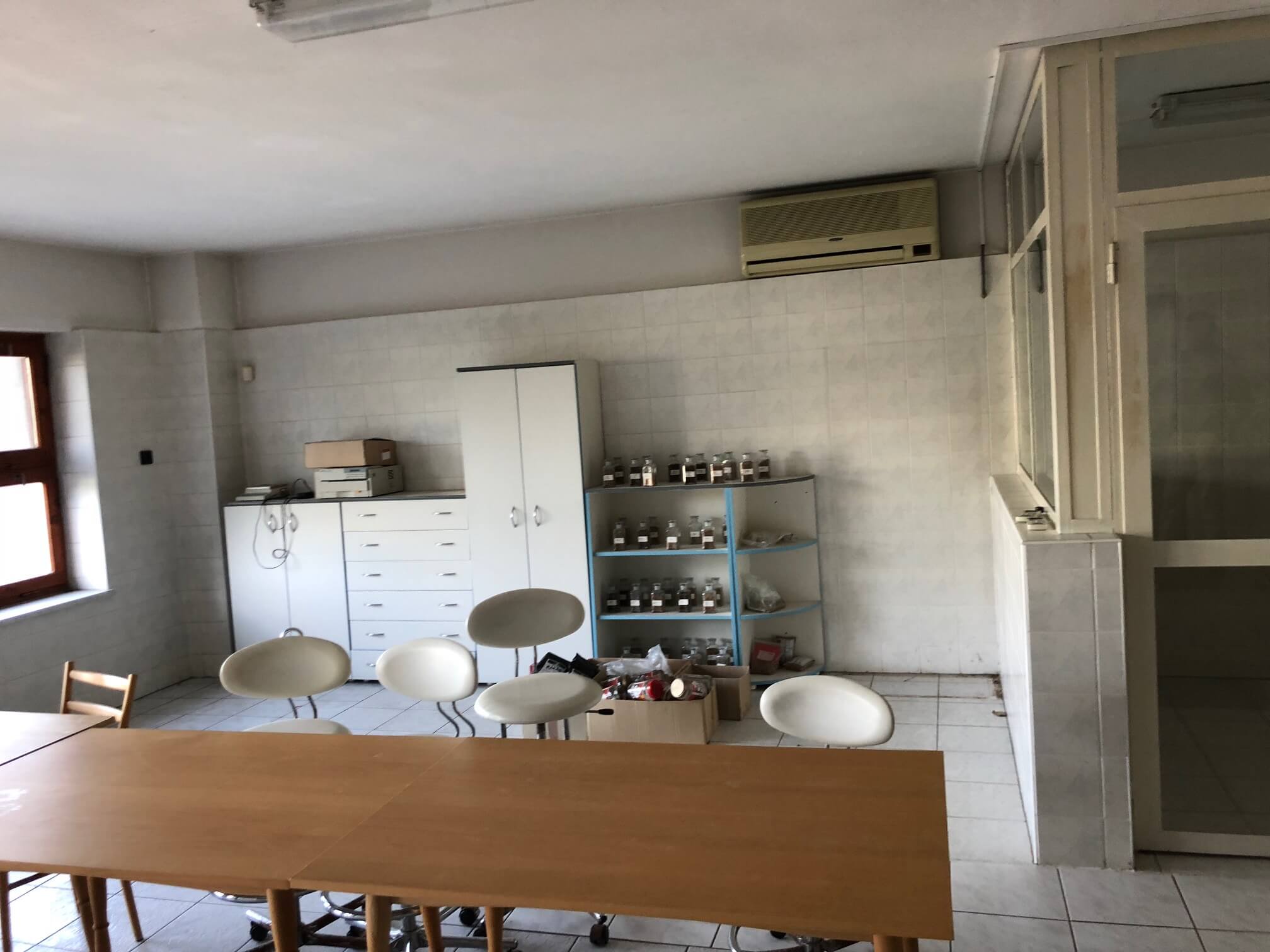 Na predaj Budova skladov a výrobne v Dunajskej Strede, Drevárska, pozemok 2272m2, spolu 4 podlažia 4767m2-15