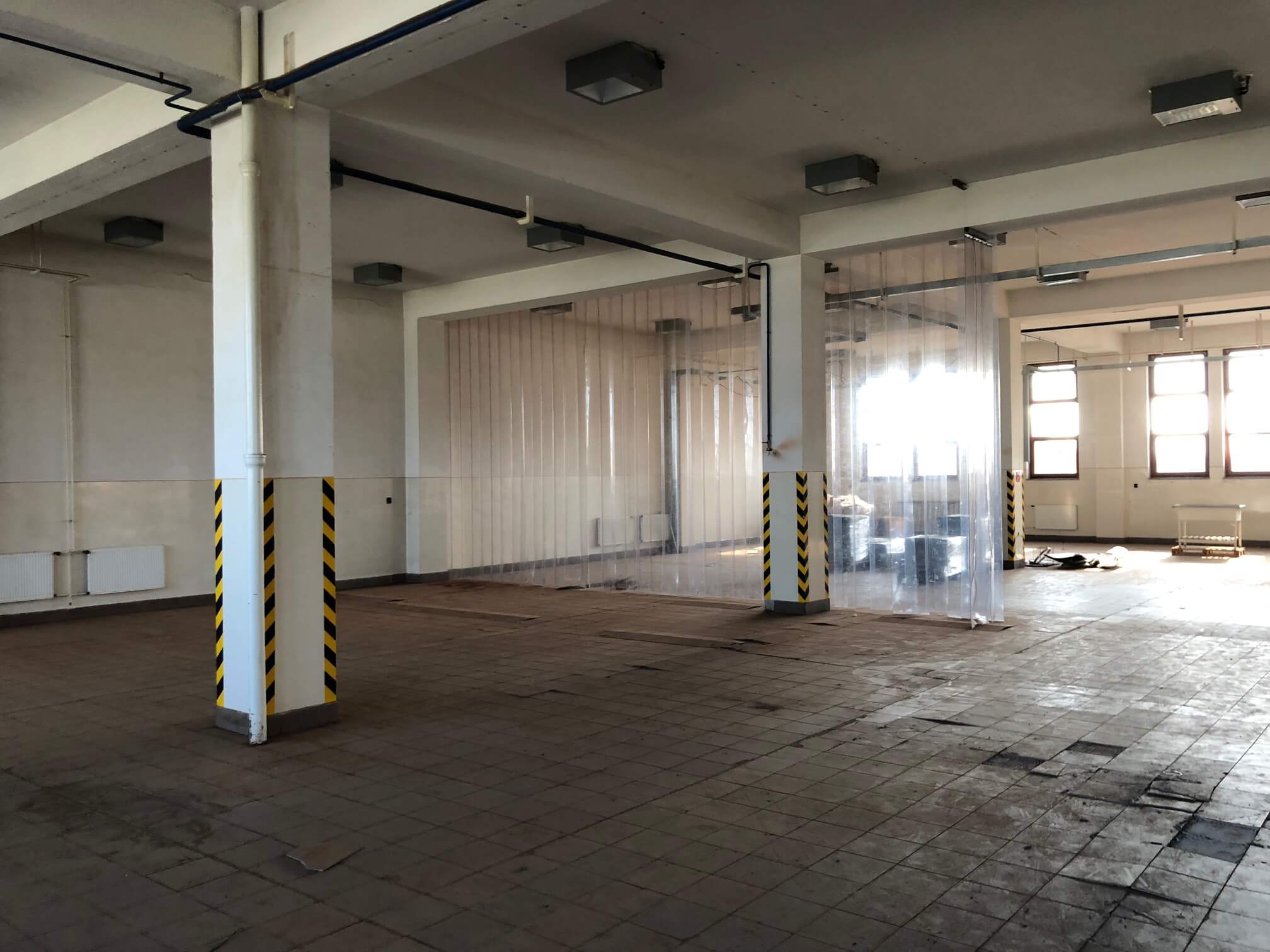 Na predaj Budova skladov a výrobne v Dunajskej Strede, Drevárska, pozemok 2272m2, spolu 4 podlažia 4767m2-9