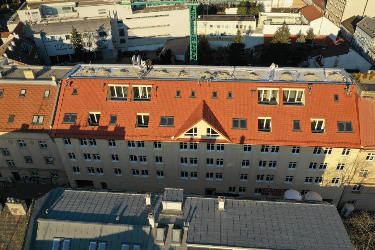 Predané: Novostavba Mezonet 4 izbový, širšie centrum v Bratislave, Beskydská ulica, 141m2, balkón a logia spolu 30,84m2, štandard.-3