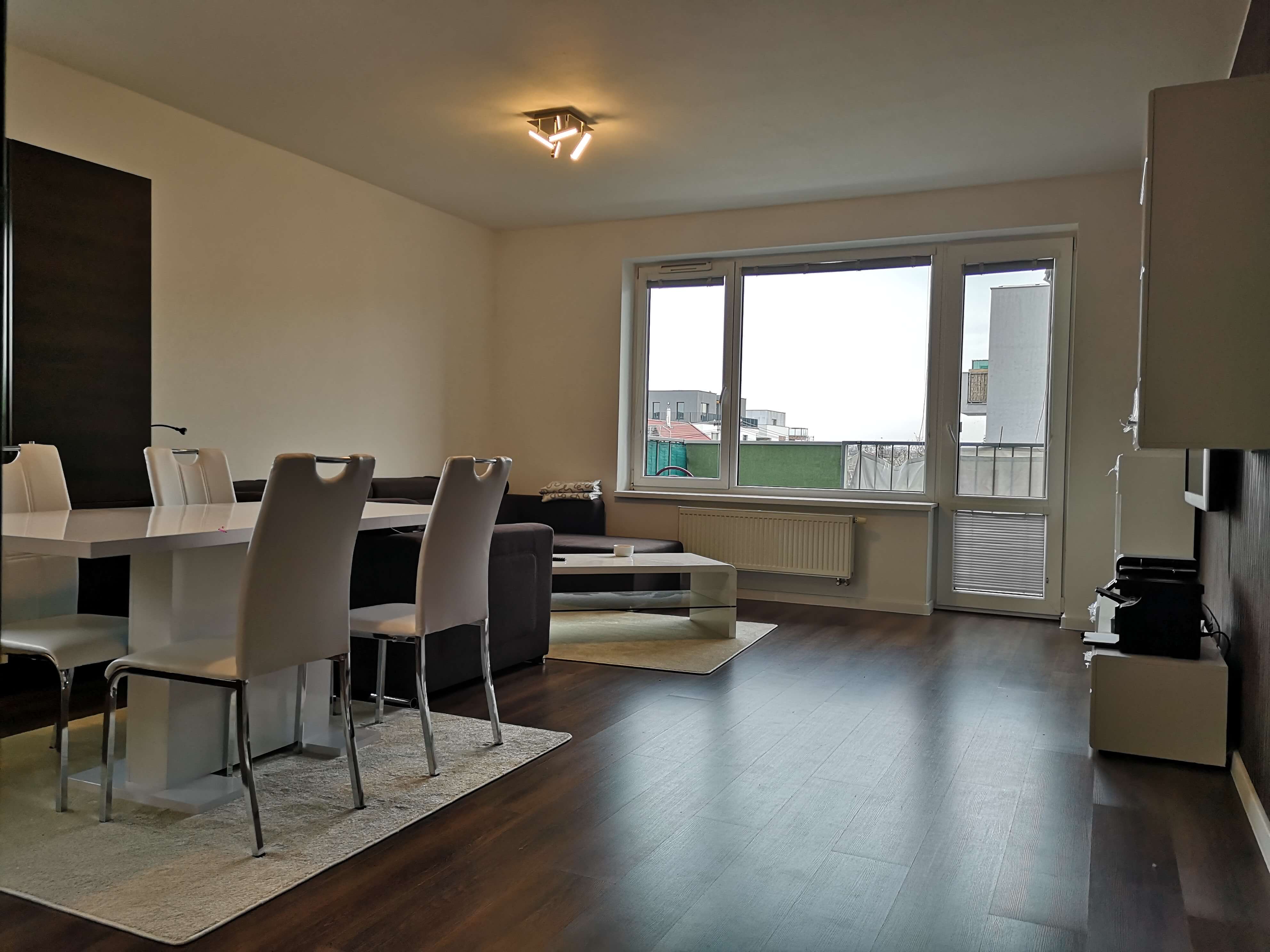 Predané: 3izb. byt Komplet novo zariadeny + zrekonstruovany ,Parkovacie miesto v cene.-0