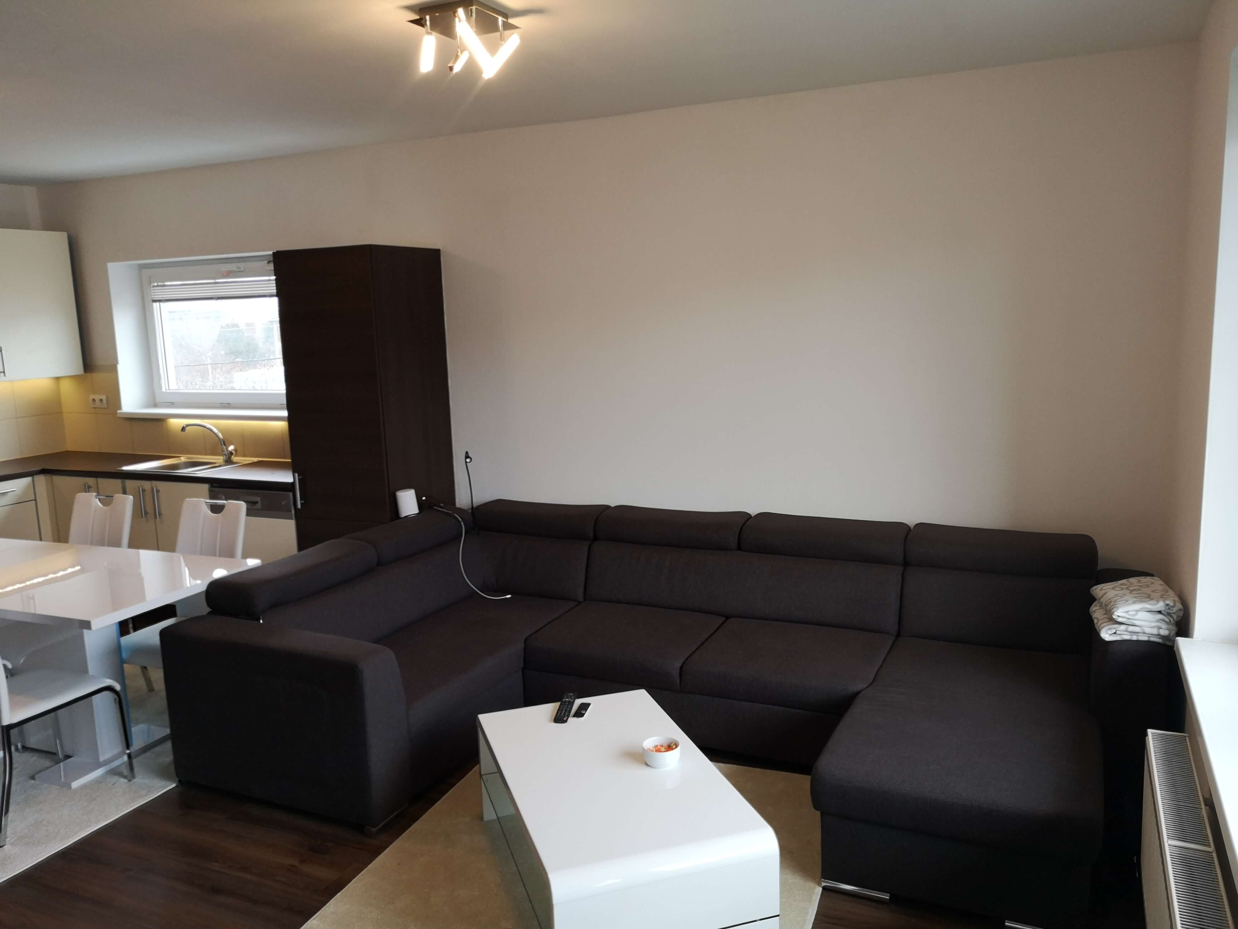 Predané: 3izb. byt Komplet novo zariadeny + zrekonstruovany ,Parkovacie miesto v cene.-4