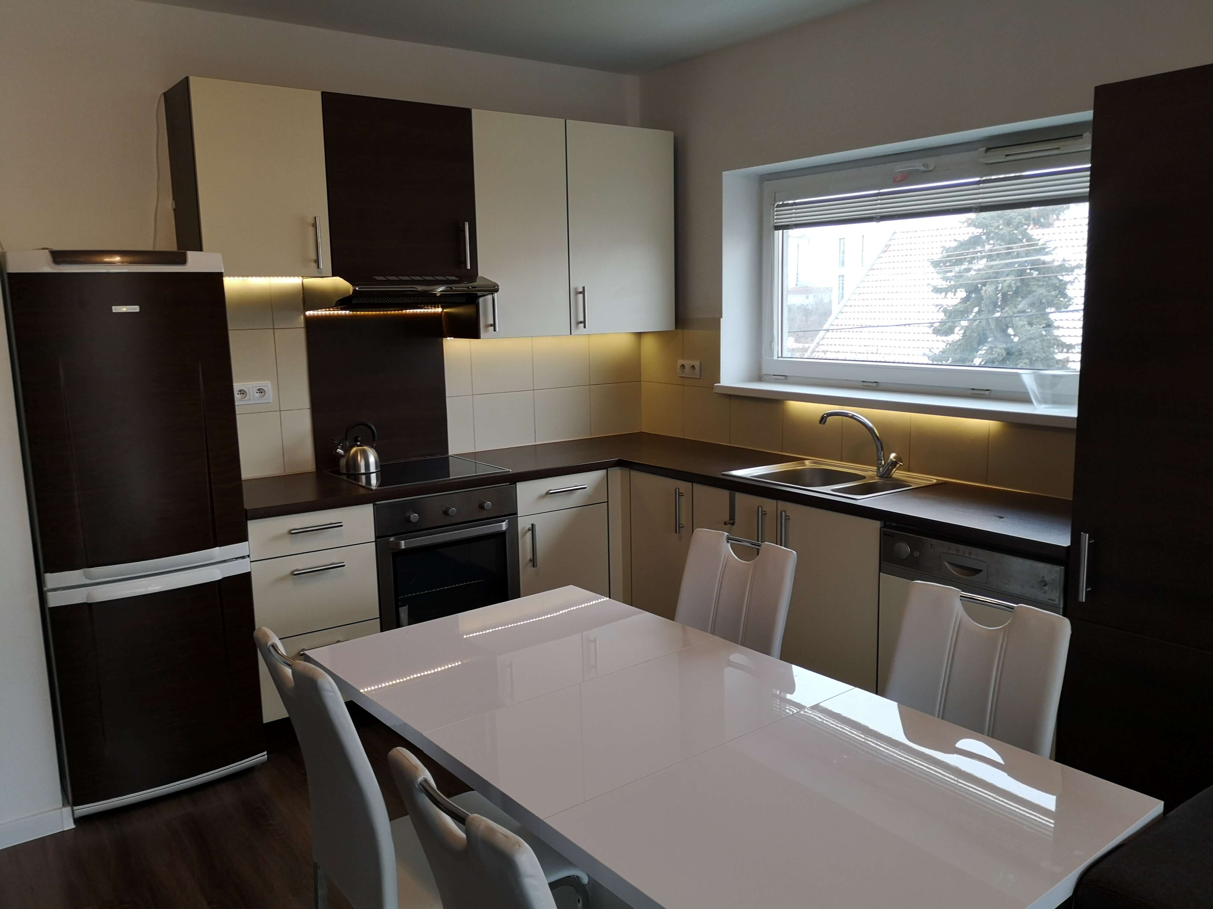 Predané: 3izb. byt Komplet novo zariadeny + zrekonstruovany ,Parkovacie miesto v cene.-7