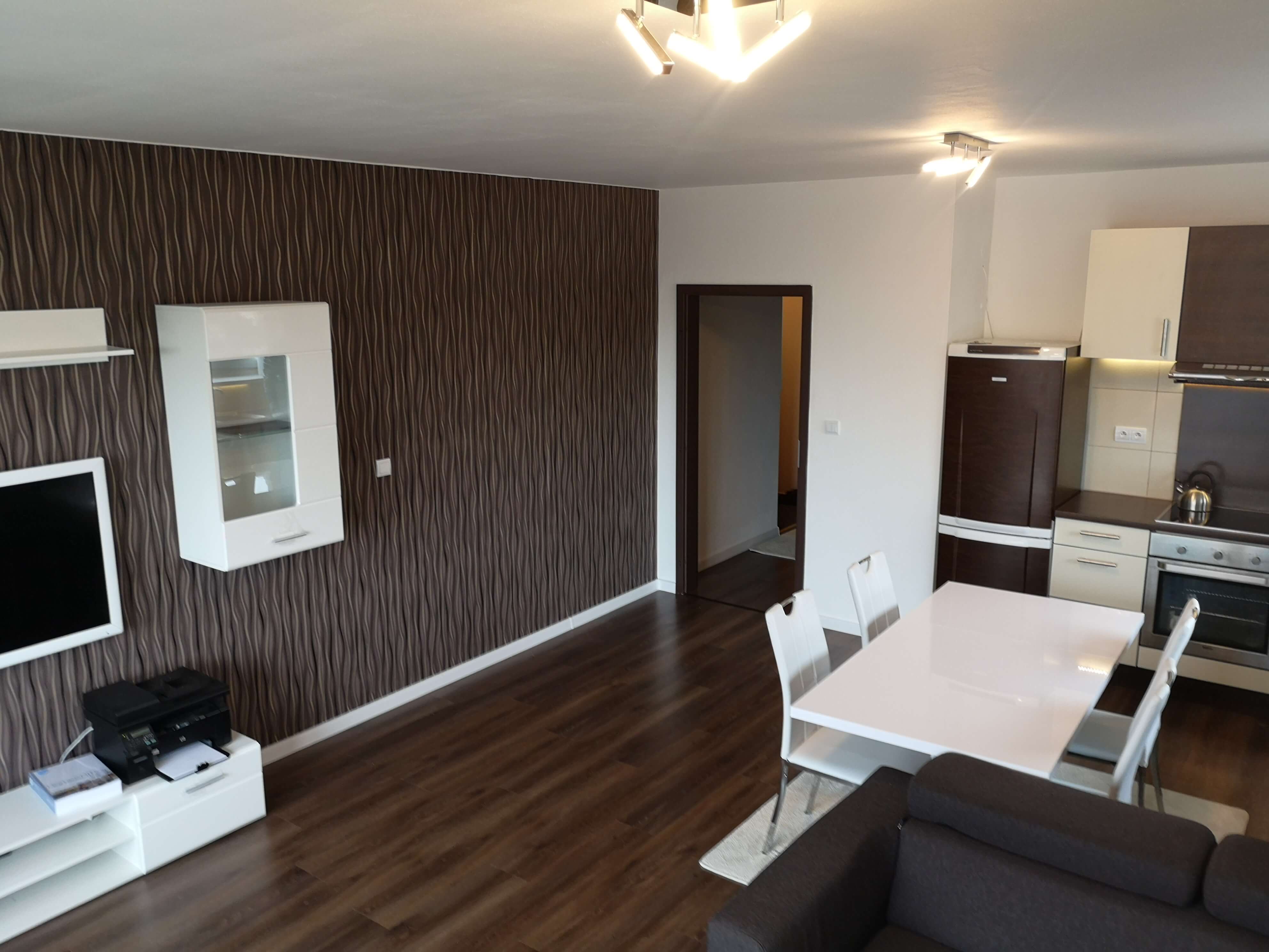 Predané: 3izb. byt Komplet novo zariadeny + zrekonstruovany ,Parkovacie miesto v cene.-9