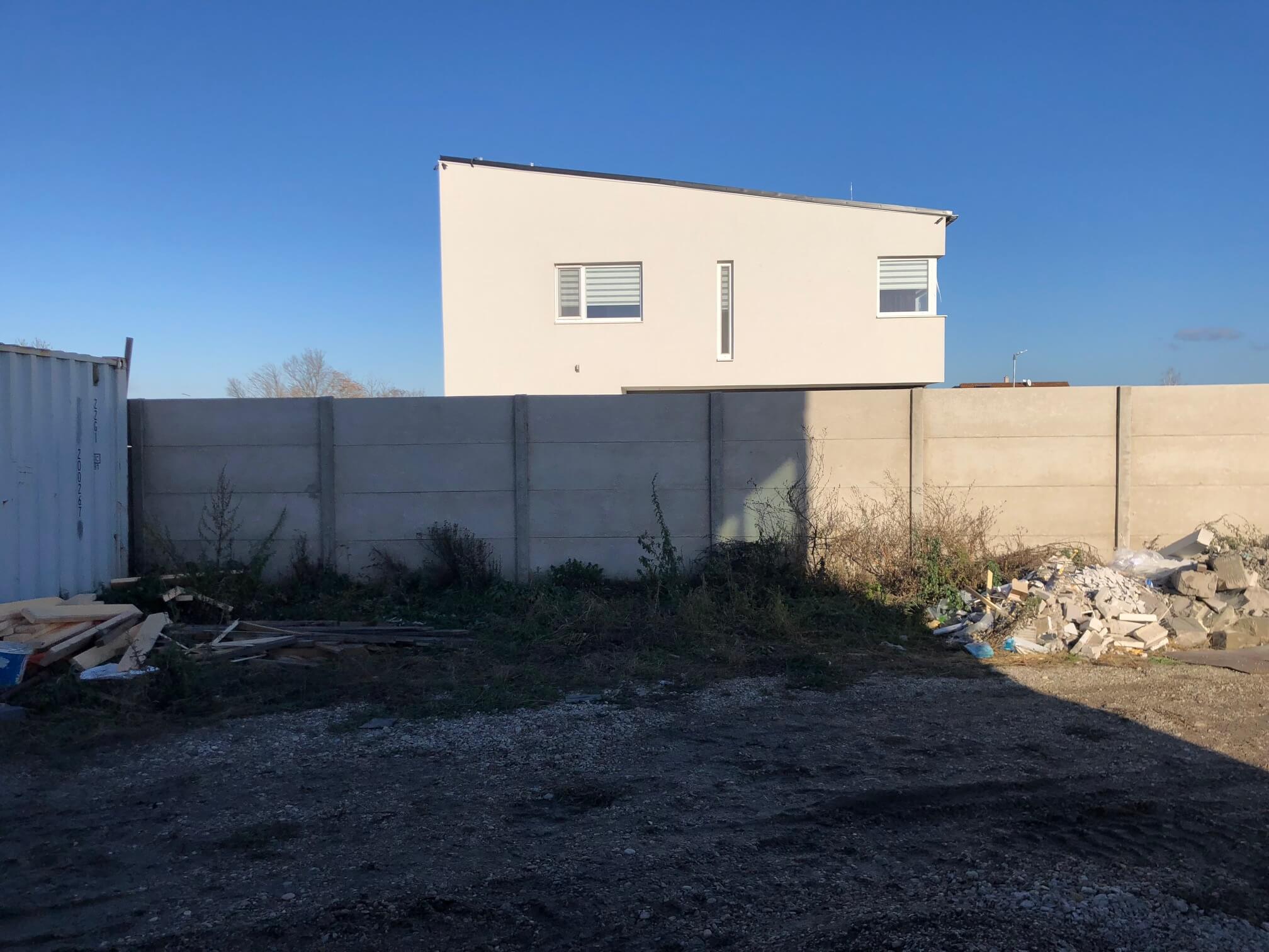 Predané: RD s 2 bytovými jednotkami, Novostavba v Dunajskej Lužnej, 2X: 4 izbový,pozemok 422m2,úžitkova 106m2-26