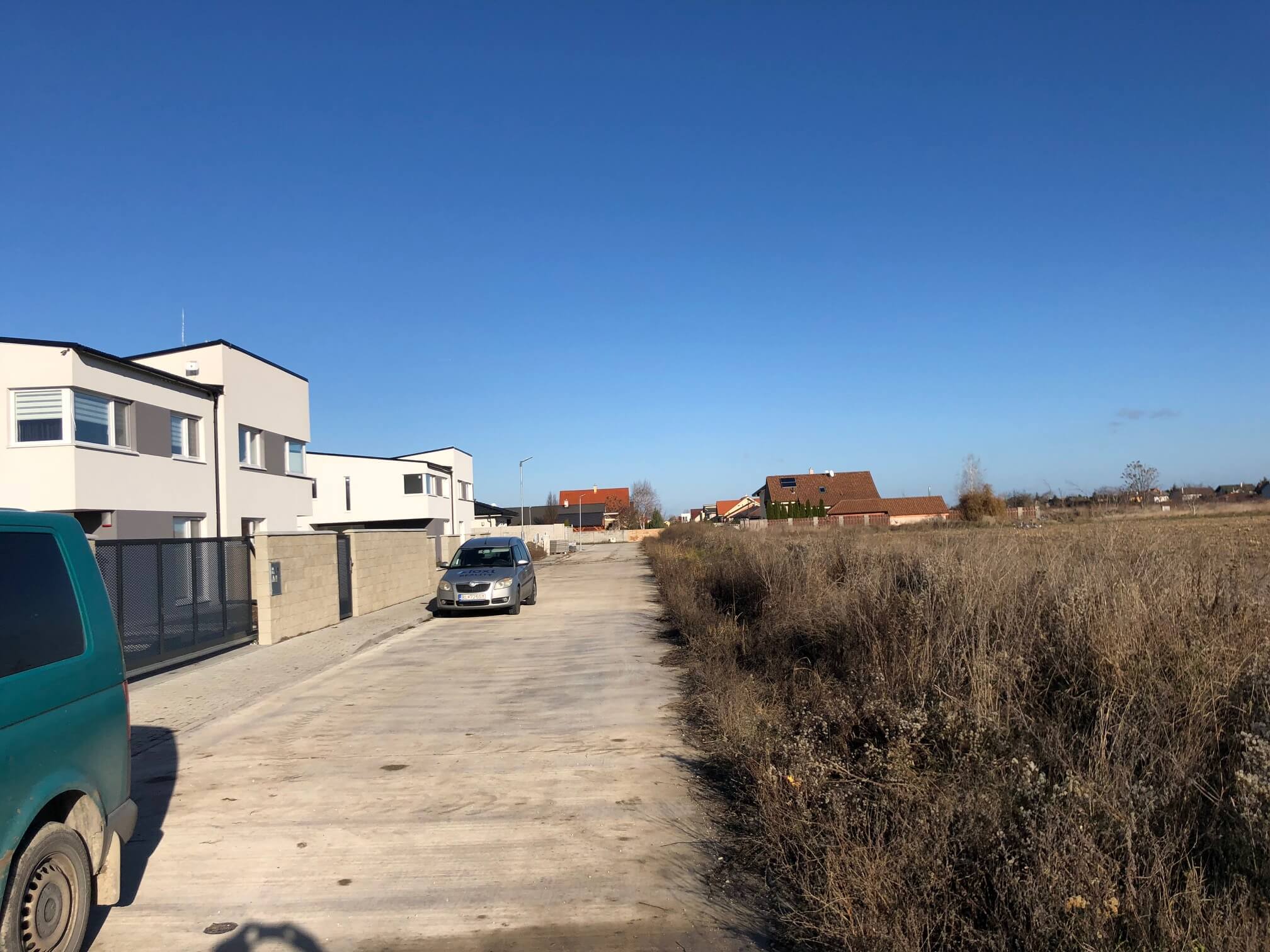 Predané: RD s 2 bytovými jednotkami, Novostavba v Dunajskej Lužnej, 2X: 4 izbový,pozemok 422m2,úžitkova 106m2-20