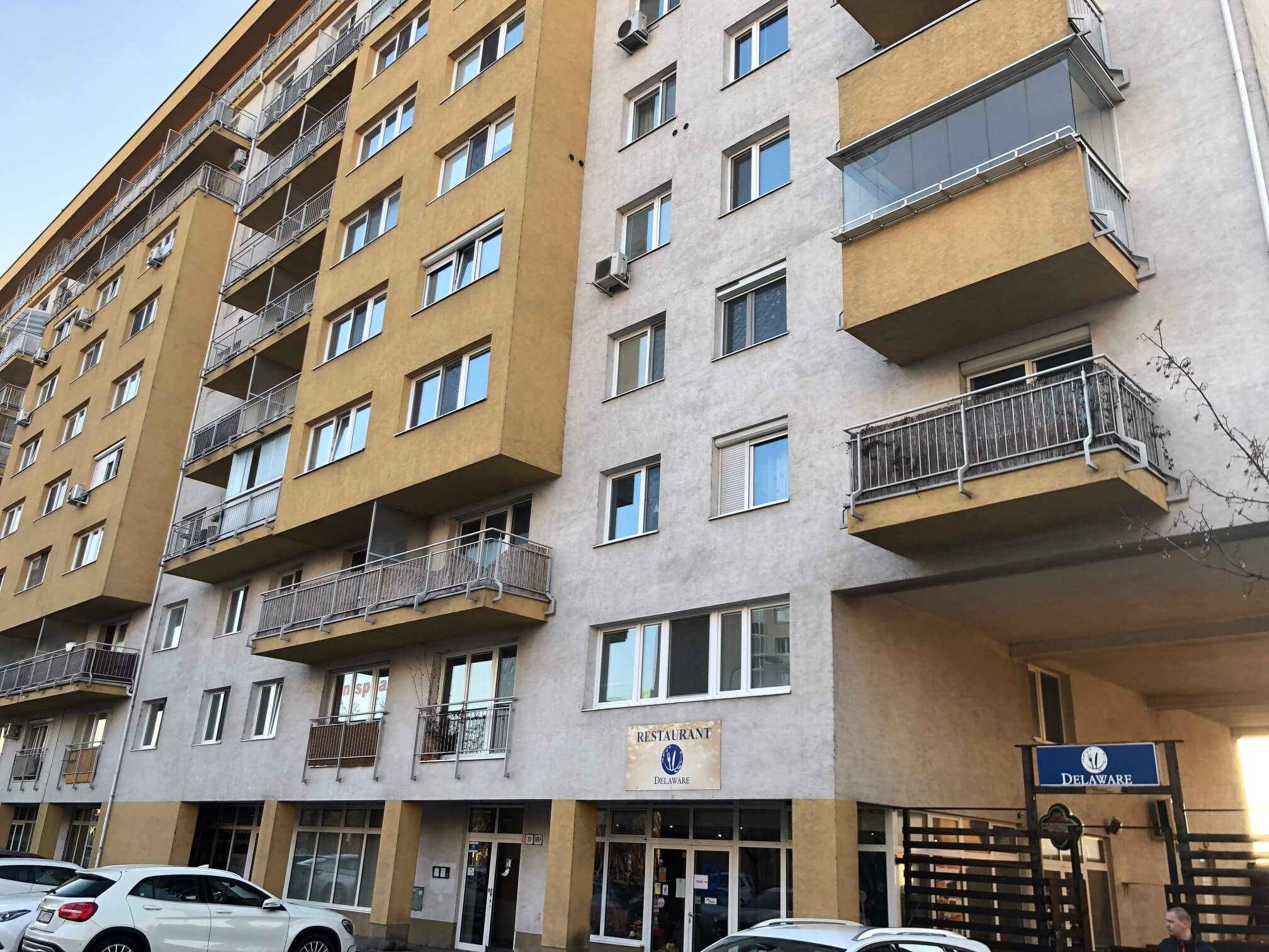 Predané: Exkluzívne na predaj 3 izb. byt, 72 m2, balkón 8 m2, parkovacie státie, Bratislava, Petržalka, Budatínska-7