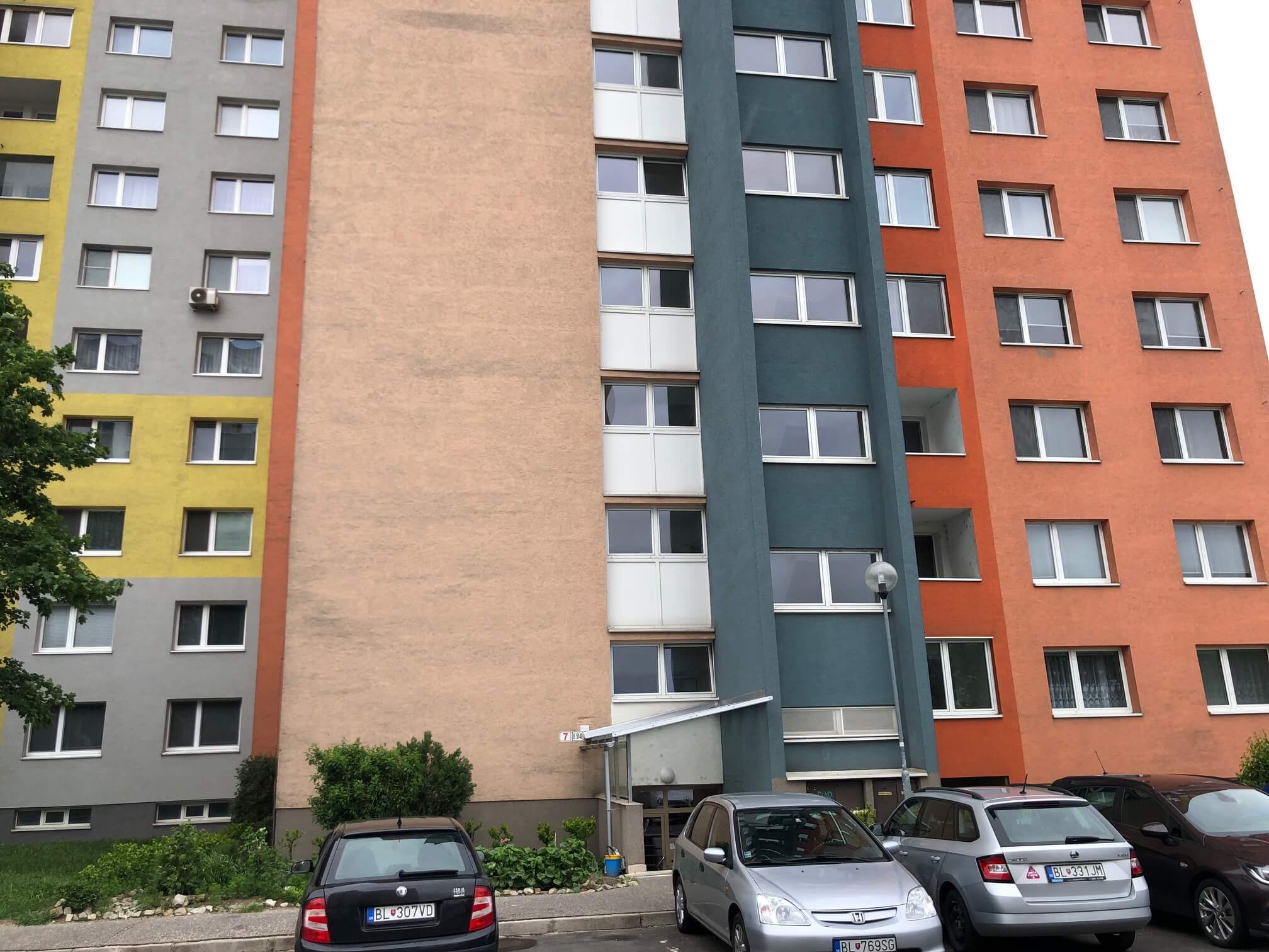 Predaný: 1 izbový byt, Ipeľská, Bratislava, 38m2, nízke náklady, parkovanie, vynikajúca občianska vybavenosť-32