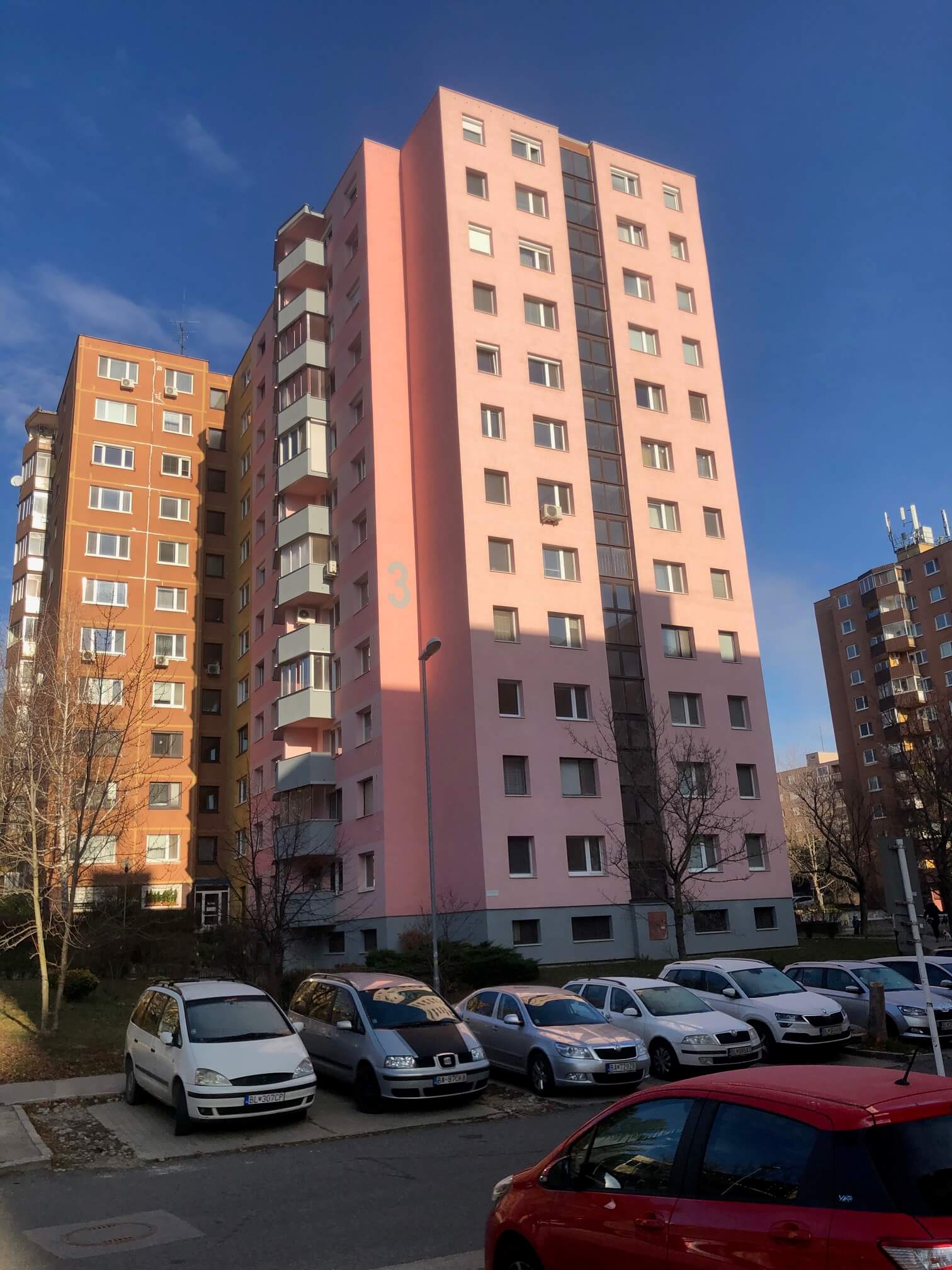 Predané: Exkluzívne na predaj 3 izbový byt, Devínska Nová Ves, Jána Poničana 3, 65m2, balkon 4m2,klimatizácia-8
