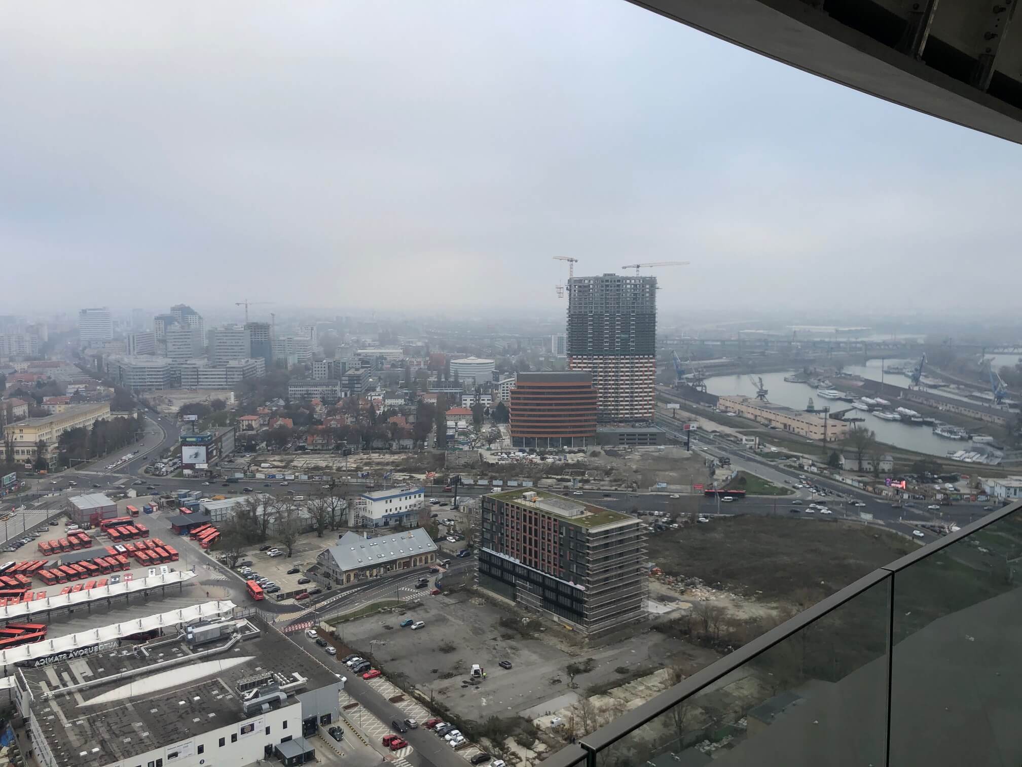 Predané: 2 izbový byt v Sky parku, I Veža, 6 nadzemné podlažie, úžitková 46,28 m2 ,Loggia 4,75m2, parkovanie-11