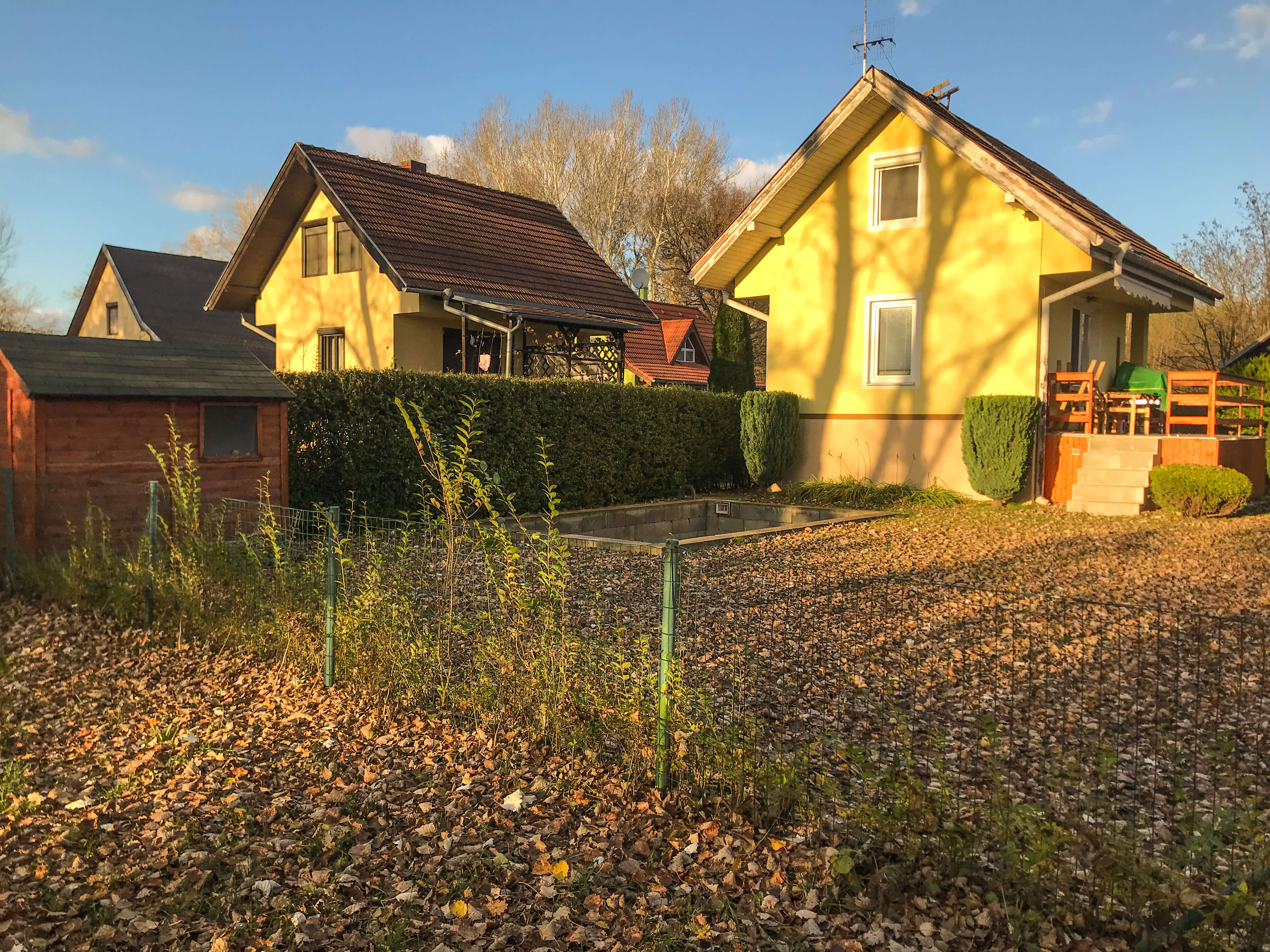 Predané: Exkluzívne 3 izbová chata o výmere 70m2 s 300m2 pozemkom, 2 podložná, v Gabčíkove pri hrádzi, kompe-47