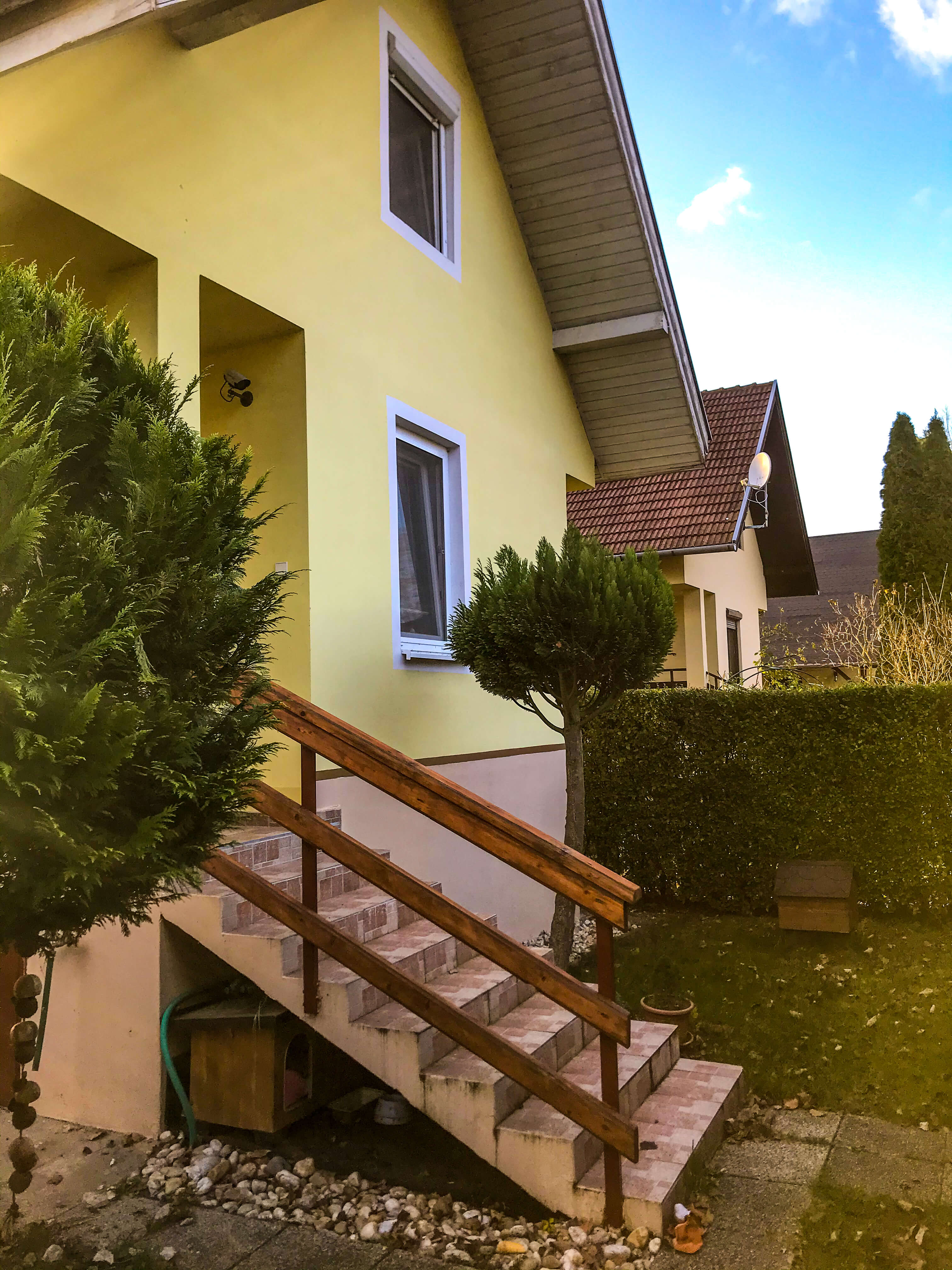 Predané: Exkluzívne 3 izbová chata o výmere 70m2 s 300m2 pozemkom, 2 podložná, v Gabčíkove pri hrádzi, kompe-33