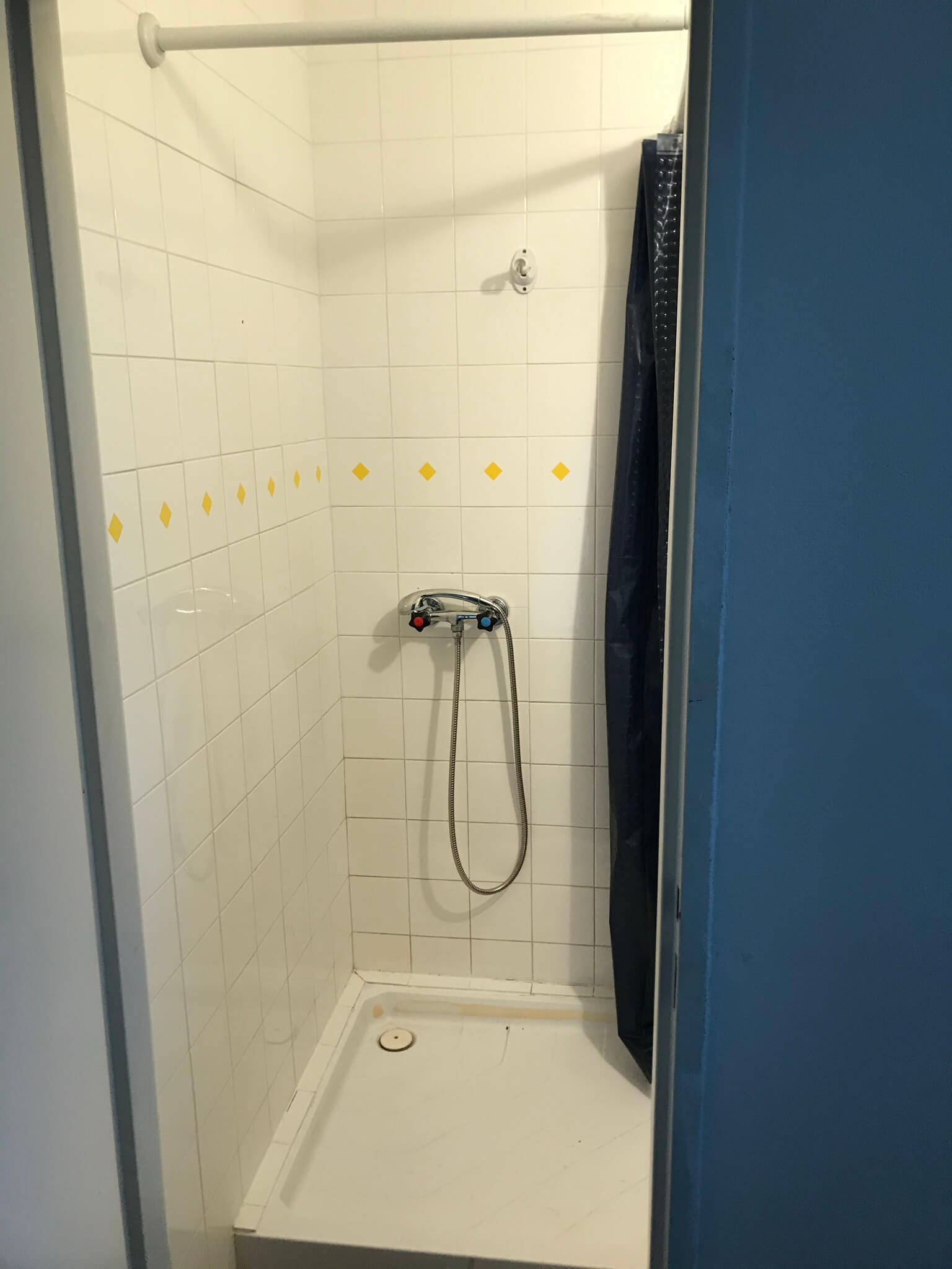 Predané: Exkluzívne 3 izbová chata o výmere 70m2 s 300m2 pozemkom, 2 podložná, v Gabčíkove pri hrádzi, kompe-27