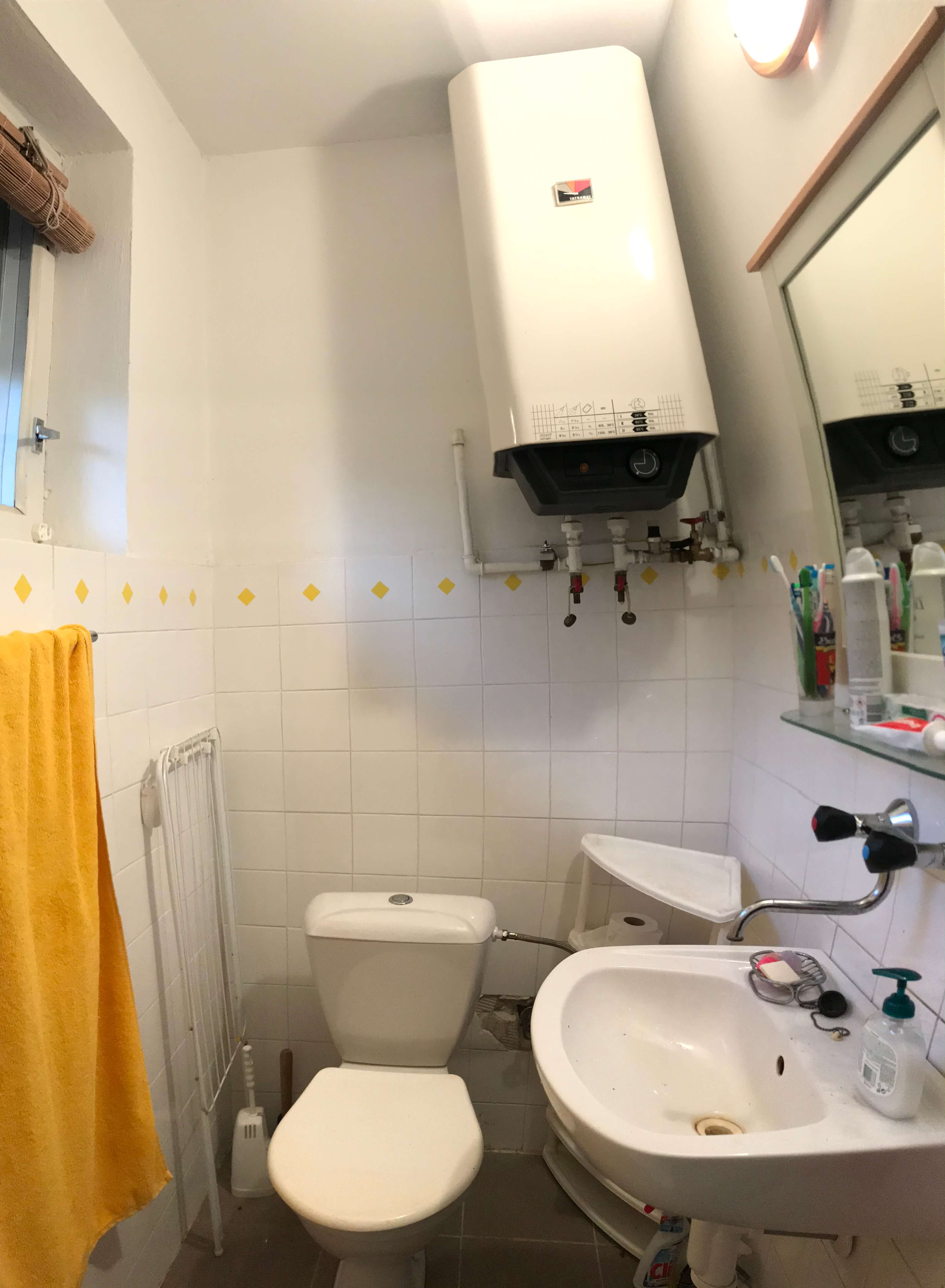 Predané: Exkluzívne 3 izbová chata o výmere 70m2 s 300m2 pozemkom, 2 podložná, v Gabčíkove pri hrádzi, kompe-26