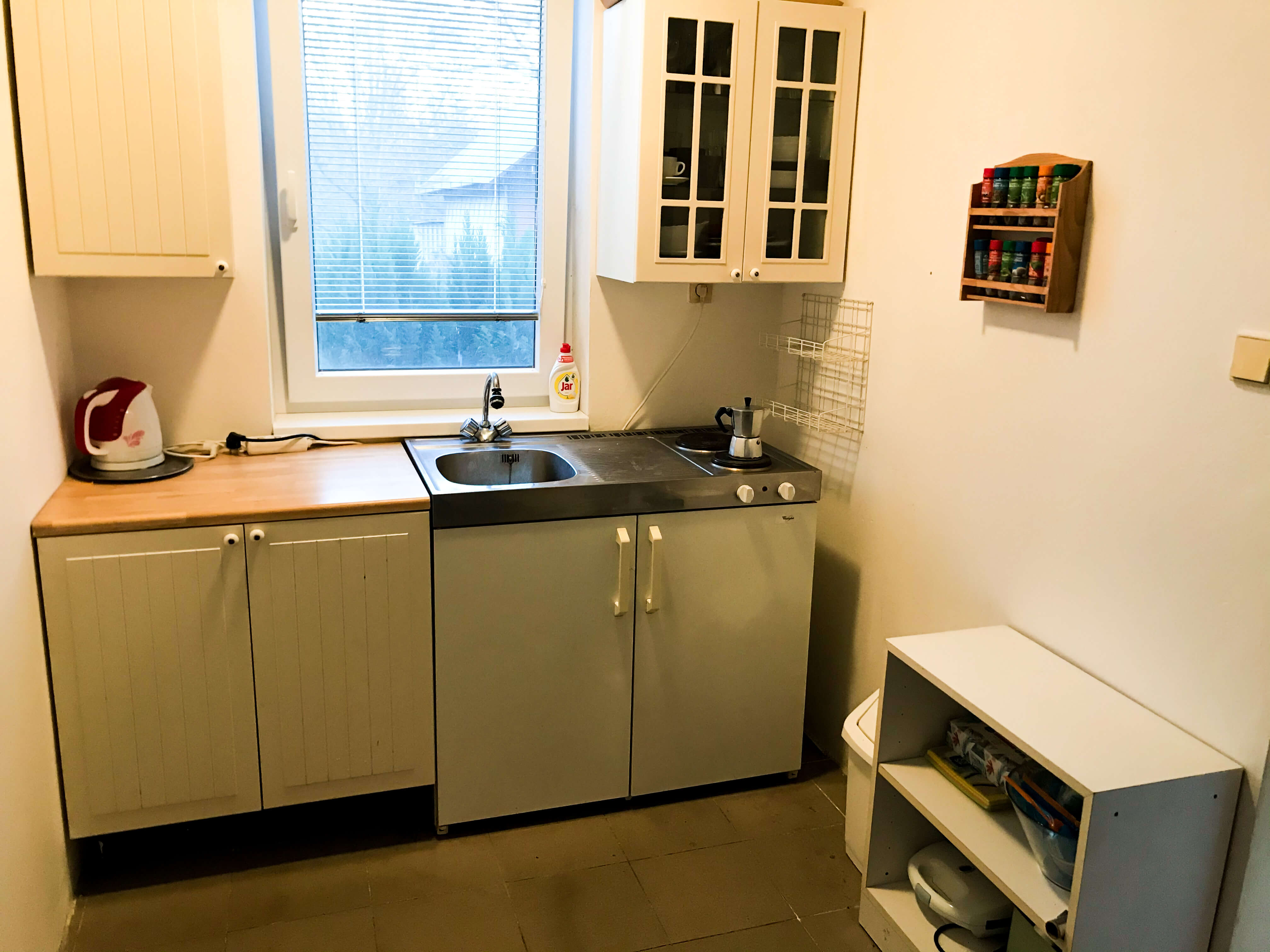 Predané: Exkluzívne 3 izbová chata o výmere 70m2 s 300m2 pozemkom, 2 podložná, v Gabčíkove pri hrádzi, kompe-25