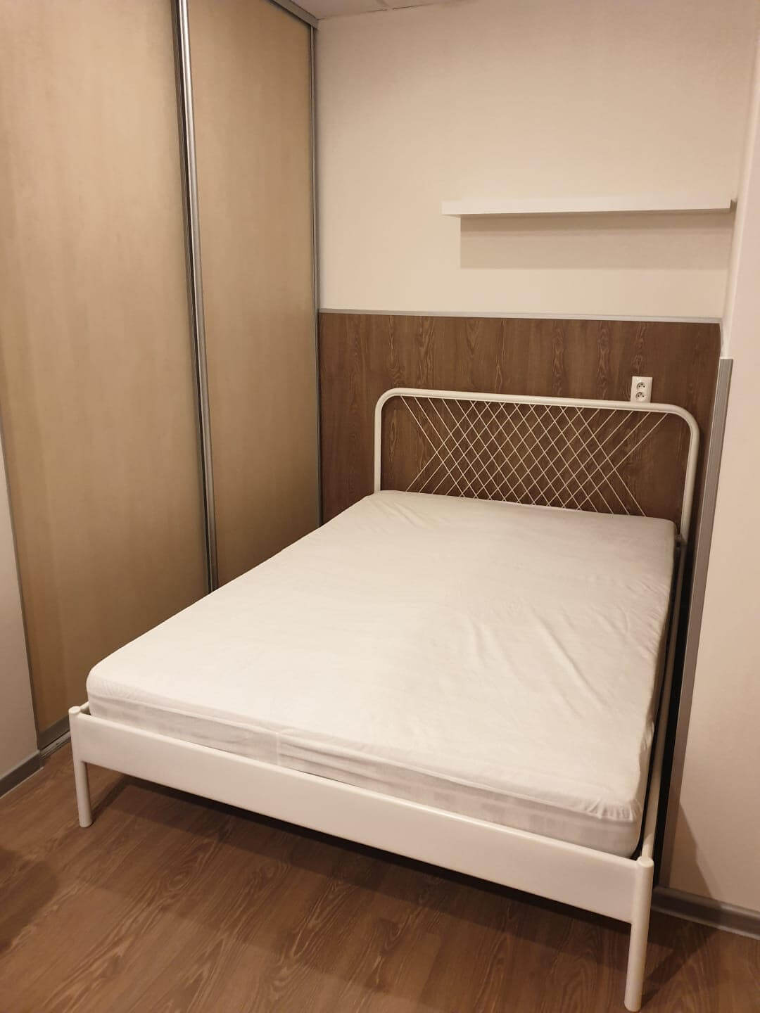 Prenajaté: Obytný atelier, 22m2, Staré Mesto, Šuleková 13, zariadený-9