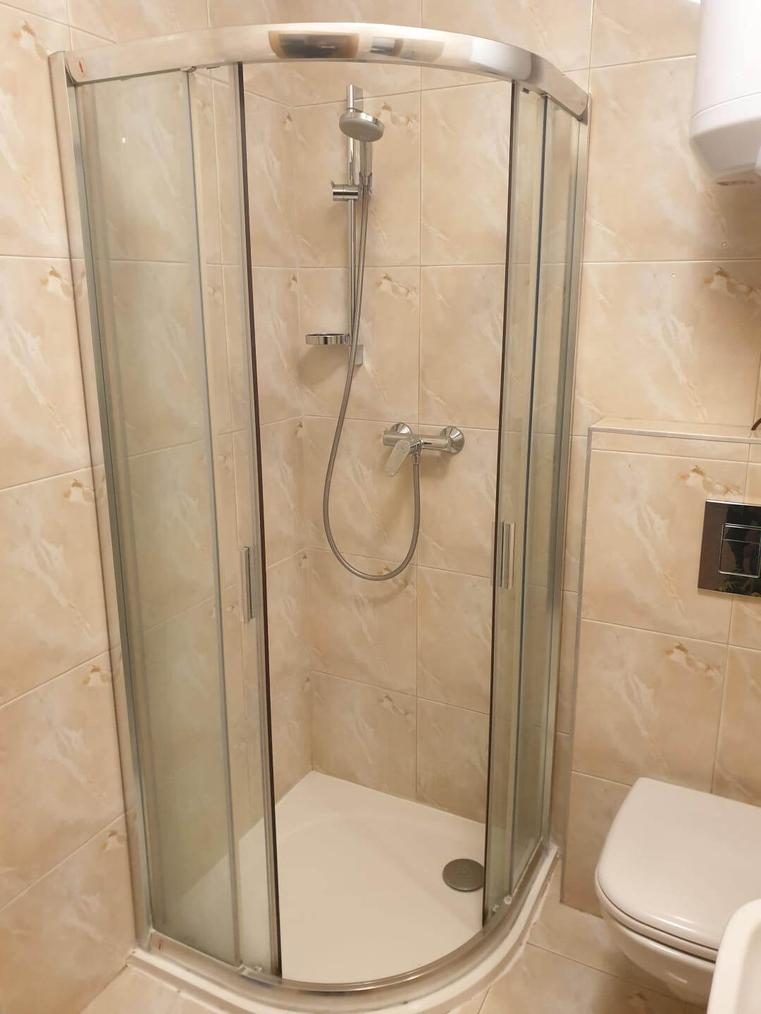 Prenajaté: Obytný atelier, 22m2, Staré Mesto, Šuleková 13, zariadený-7