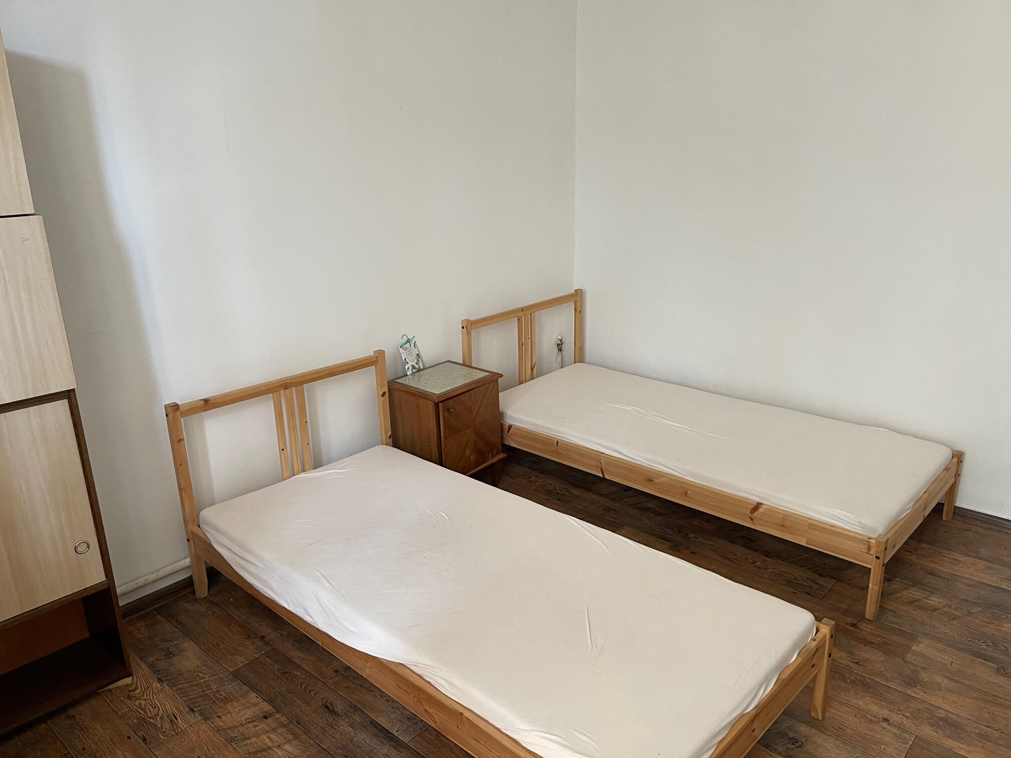 Prenajaté: Exkluzívne na prenájom 4 izbový byt,Centrum,Obchodná ulica 36, plocha 130m2,zariadený,aj jednotlivo izby-5