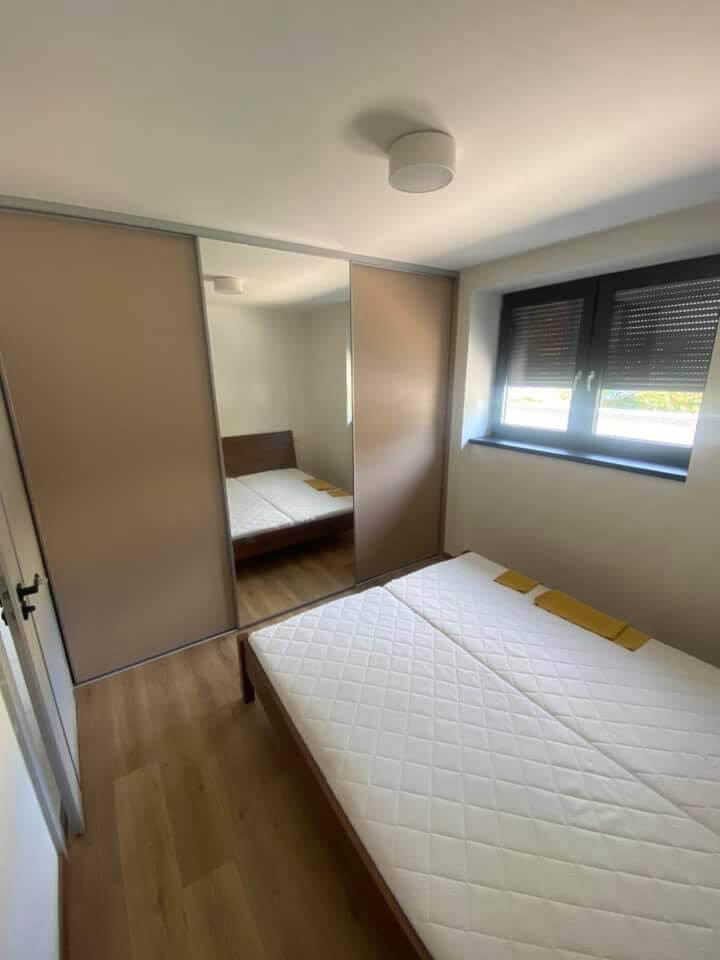 Prenajaté: Na prenájom úplne nový 2 izbový byt v Malackách, Kukučínová,60m2, predzáhradka 18m2, 2x parkovonie-11