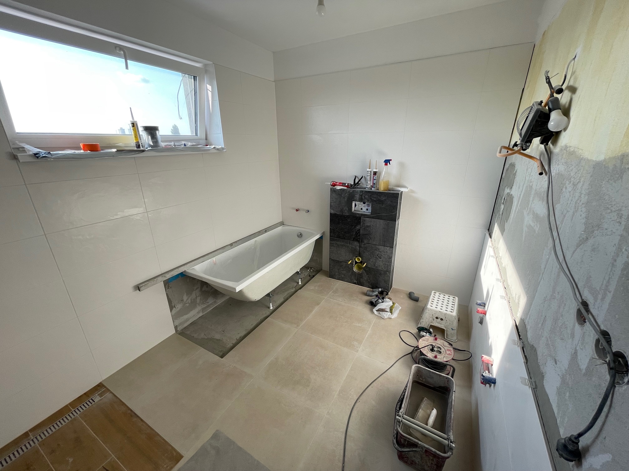 Predané: Skoladovaný: Exkluzívne posledný 4 izbový Rodinný dom, 2 poschodový, úžitková 96,43m2, pozemok 230m2, Figová Miloslavov,-2