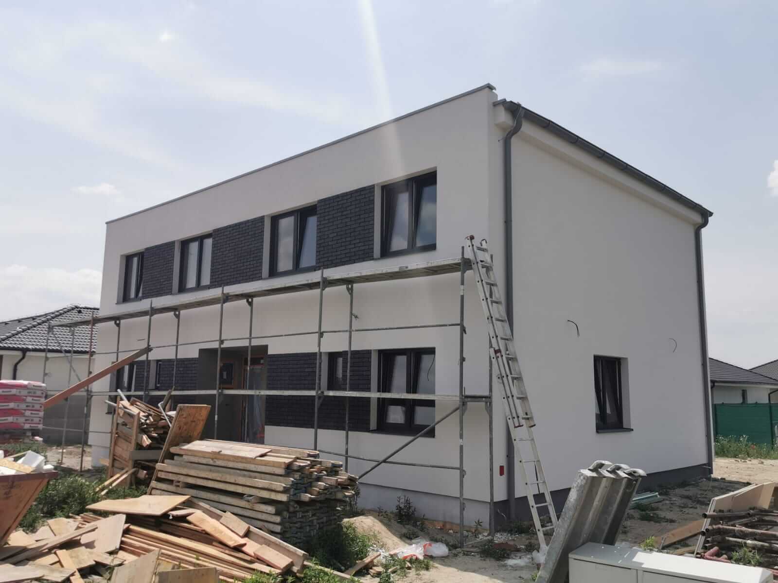 Predané: Skoladovaný: Exkluzívne posledný 4 izbový Rodinný dom, 2 poschodový, úžitková 96,43m2, pozemok 230m2, Figová Miloslavov,-25