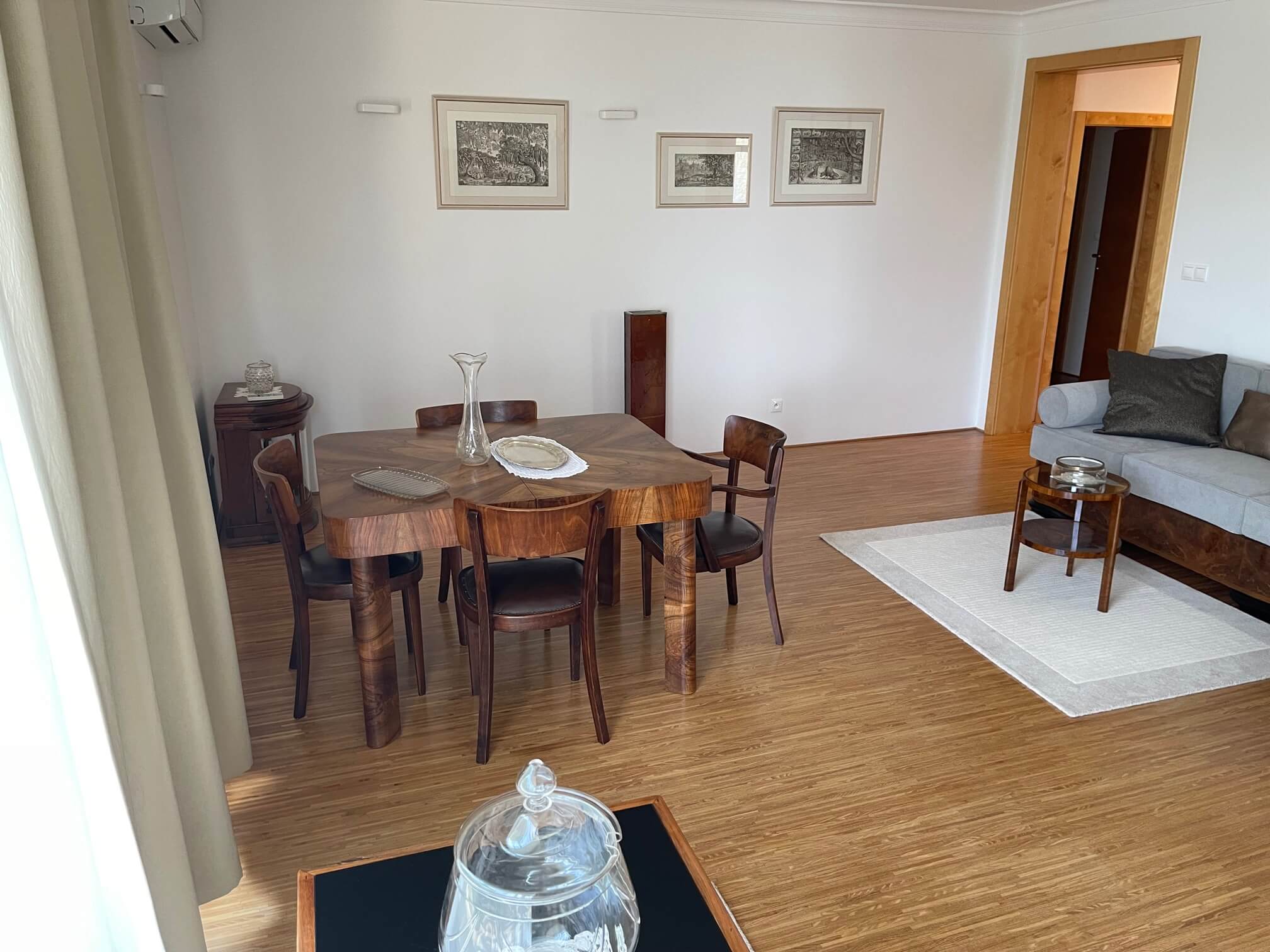 Prenajaté: 4 IZBOVÝ BYT V Šamoríne, centre, 2 POSCHODIE, ÚŽITKOVÁ 145,20M2, BALKÓN 6M2, 2x PARKOVACIE MIESTO,-4