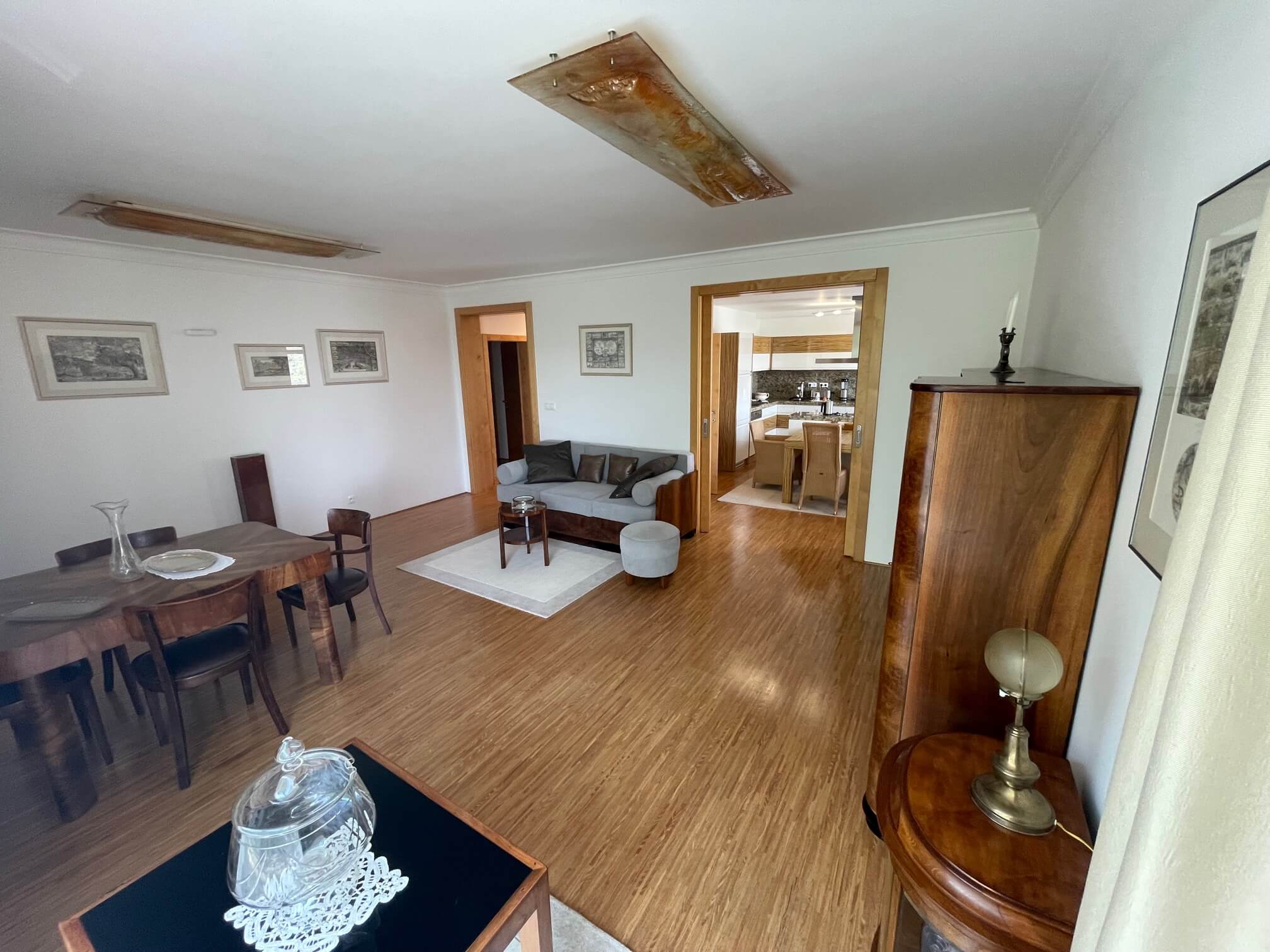 Prenajaté: 4 IZBOVÝ BYT V Šamoríne, centre, 2 POSCHODIE, ÚŽITKOVÁ 145,20M2, BALKÓN 6M2, 2x PARKOVACIE MIESTO,-0