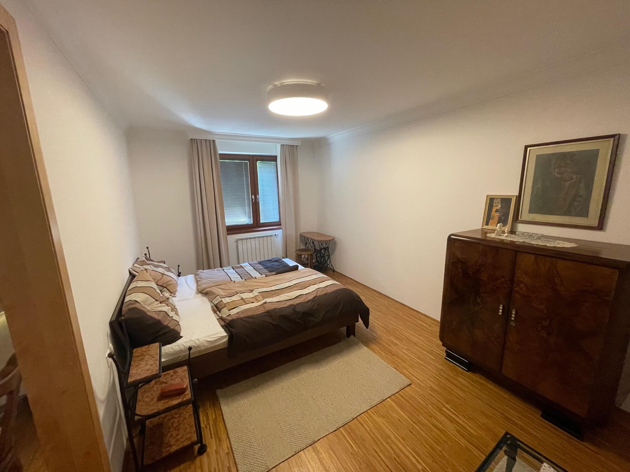 Prenajaté: 4 IZBOVÝ BYT V Šamoríne, centre, 2 POSCHODIE, ÚŽITKOVÁ 145,20M2, BALKÓN 6M2, 2x PARKOVACIE MIESTO,-31