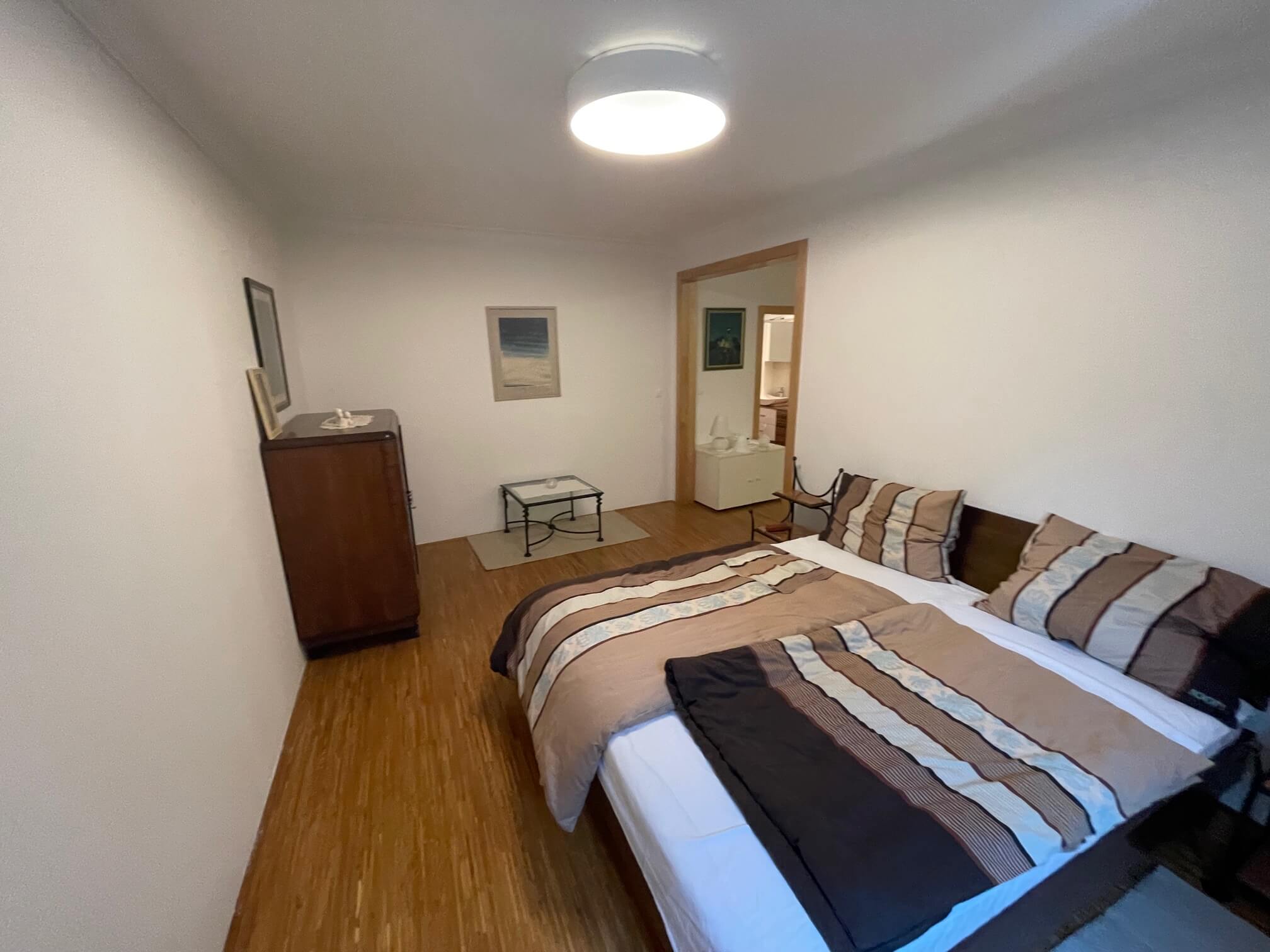 Prenajaté: 4 IZBOVÝ BYT V Šamoríne, centre, 2 POSCHODIE, ÚŽITKOVÁ 145,20M2, BALKÓN 6M2, 2x PARKOVACIE MIESTO,-2