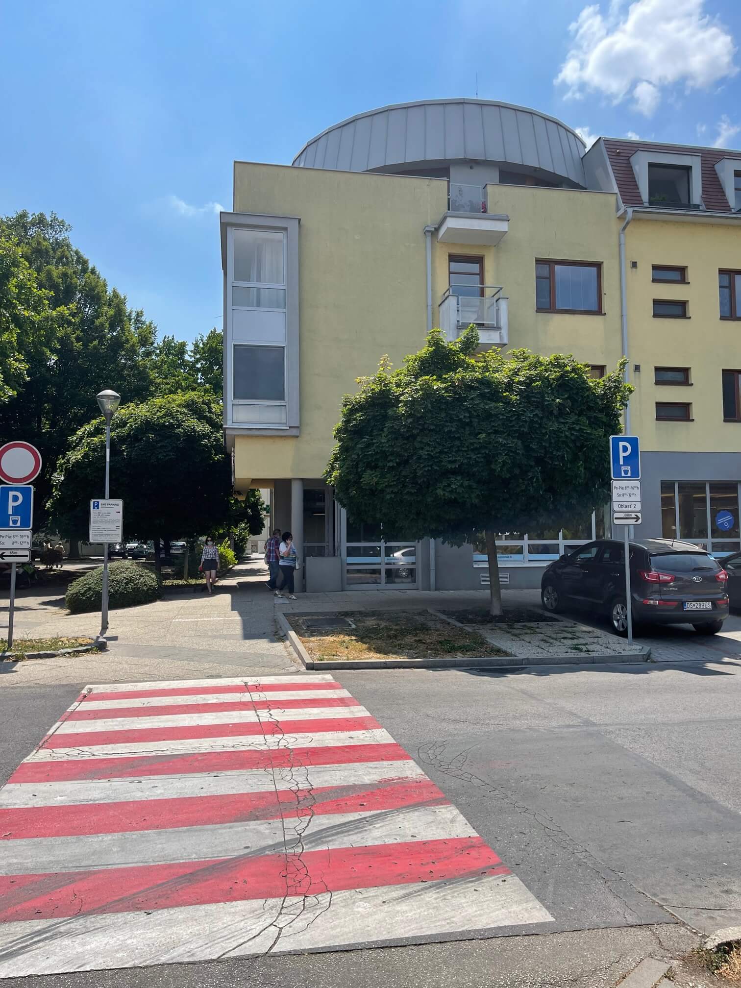 Prenajaté: 4 IZBOVÝ BYT V Šamoríne, centre, 2 POSCHODIE, ÚŽITKOVÁ 145,20M2, BALKÓN 6M2, 2x PARKOVACIE MIESTO,-5