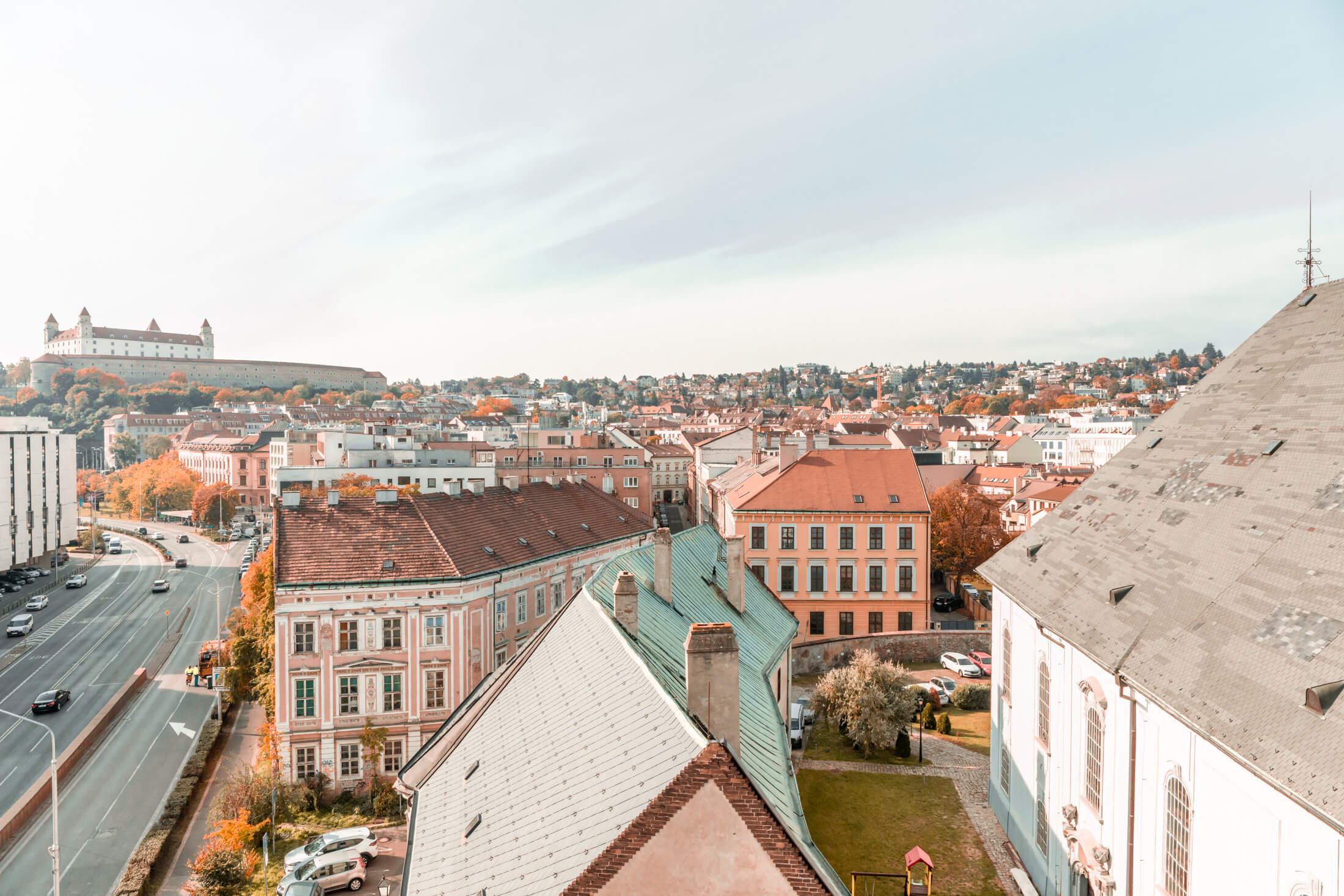 Exkluzívna novostavba na predaj, 3 izbový luxusný byt, Staré Mesto, Konventná, úžitková 146,18m2, najvyššie poschodie, výhľad na celú Bratislavu-59