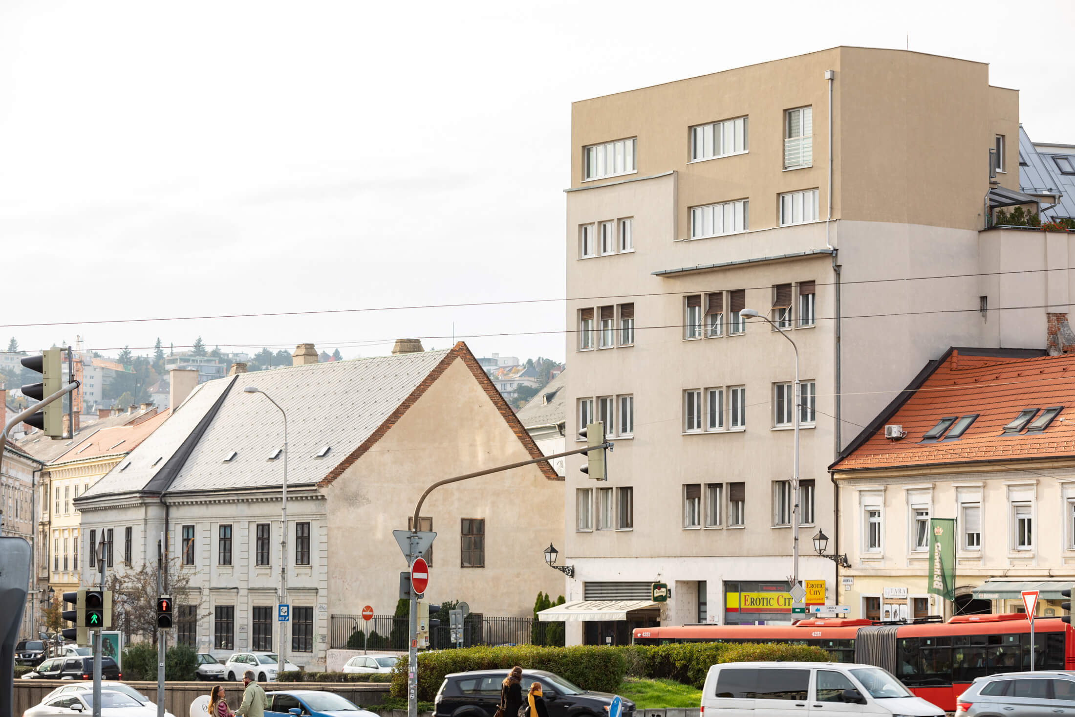 Exkluzívna novostavba na predaj, 3 izbový luxusný byt, Staré Mesto, Konventná, úžitková 146,18m2, najvyššie poschodie, výhľad na celú Bratislavu-9