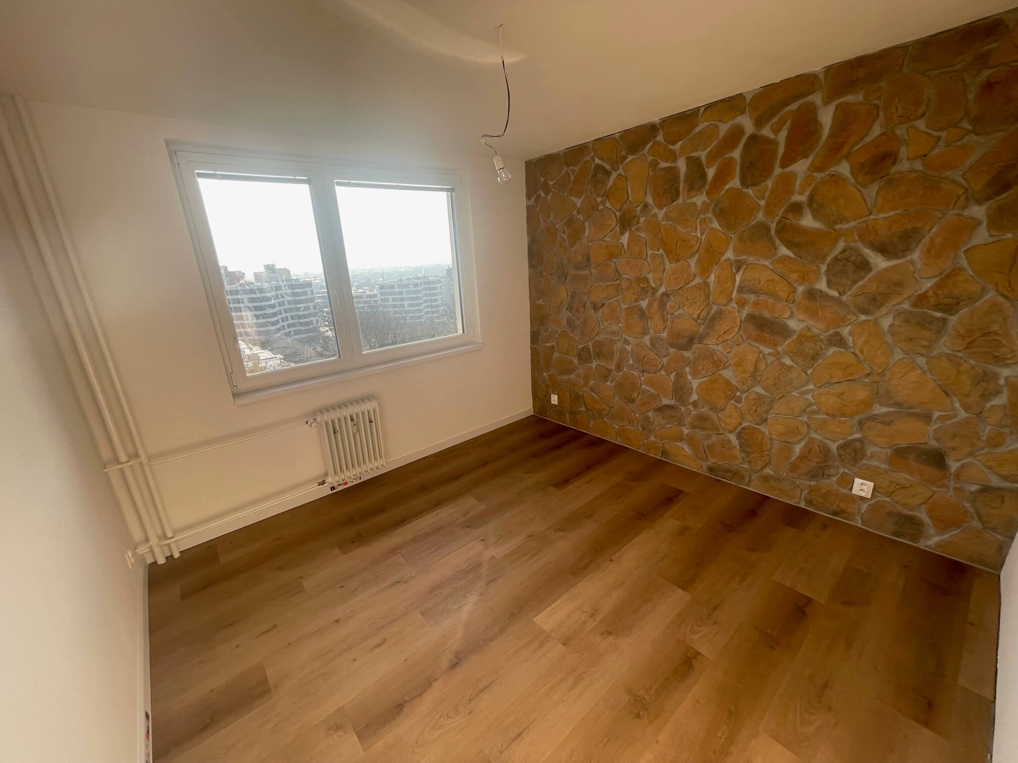 Predané: Na predaj 3 izbový slnečný byt, kompletná rekonštrukcia, Sadmelijská Rača, 66,40m2, loggia 6,43m2, 8 poschodie-39