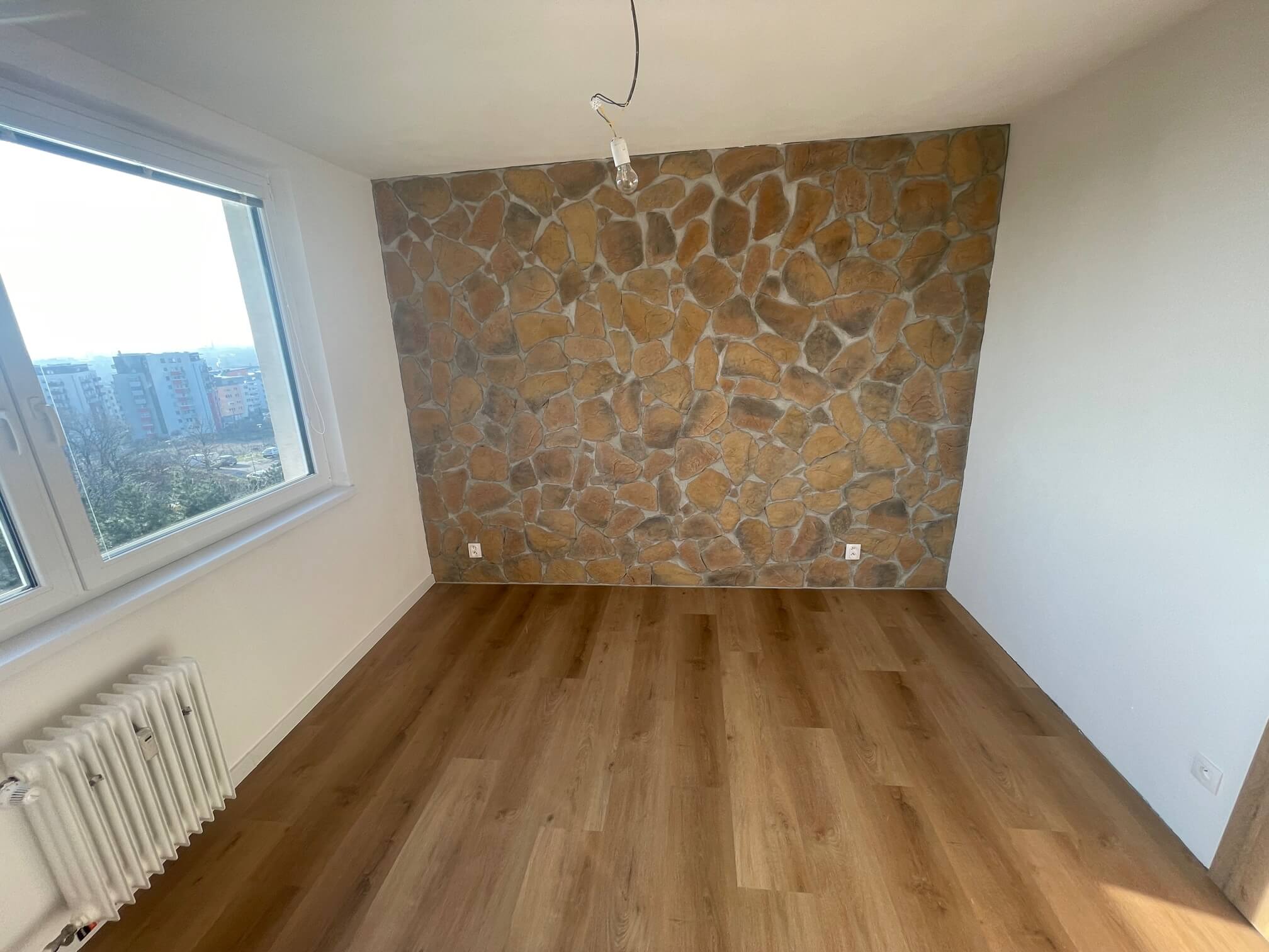 Predané: Na predaj 3 izbový slnečný byt, kompletná rekonštrukcia, Sadmelijská Rača, 66,40m2, loggia 6,43m2, 8 poschodie-36