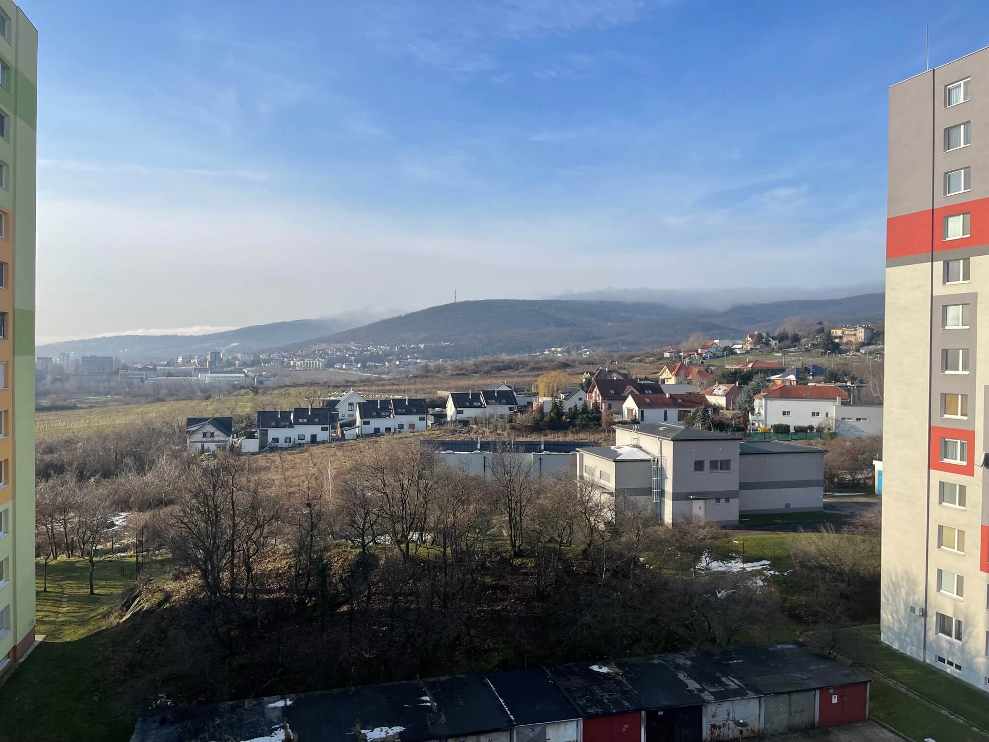 Predané: Na predaj 3 izbový slnečný byt, kompletná rekonštrukcia, Sadmelijská Rača, 66,40m2, loggia 6,43m2, 8 poschodie-31
