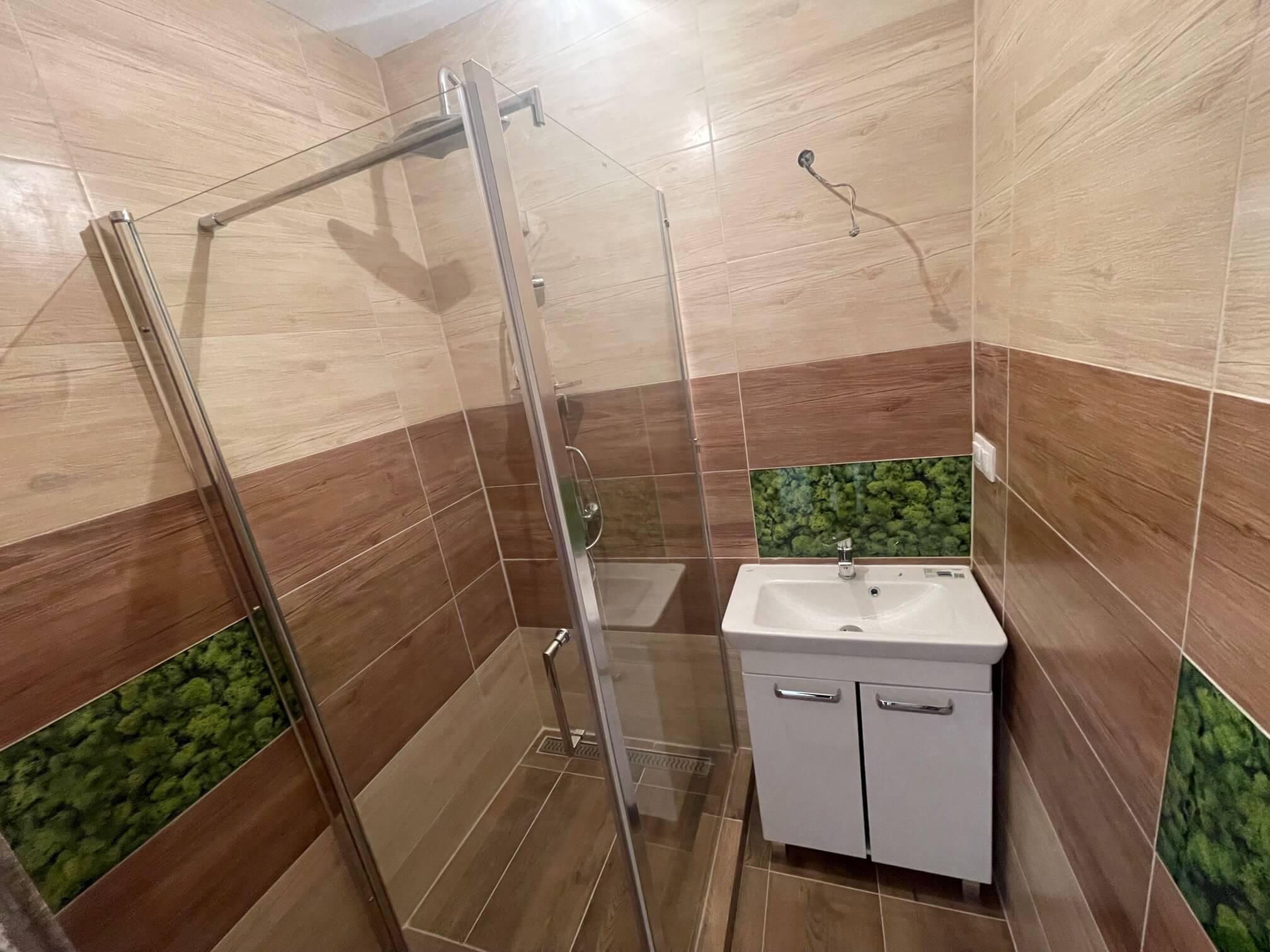 Predané: Na predaj 3 izbový slnečný byt, kompletná rekonštrukcia, Sadmelijská Rača, 66,40m2, loggia 6,43m2, 8 poschodie-19