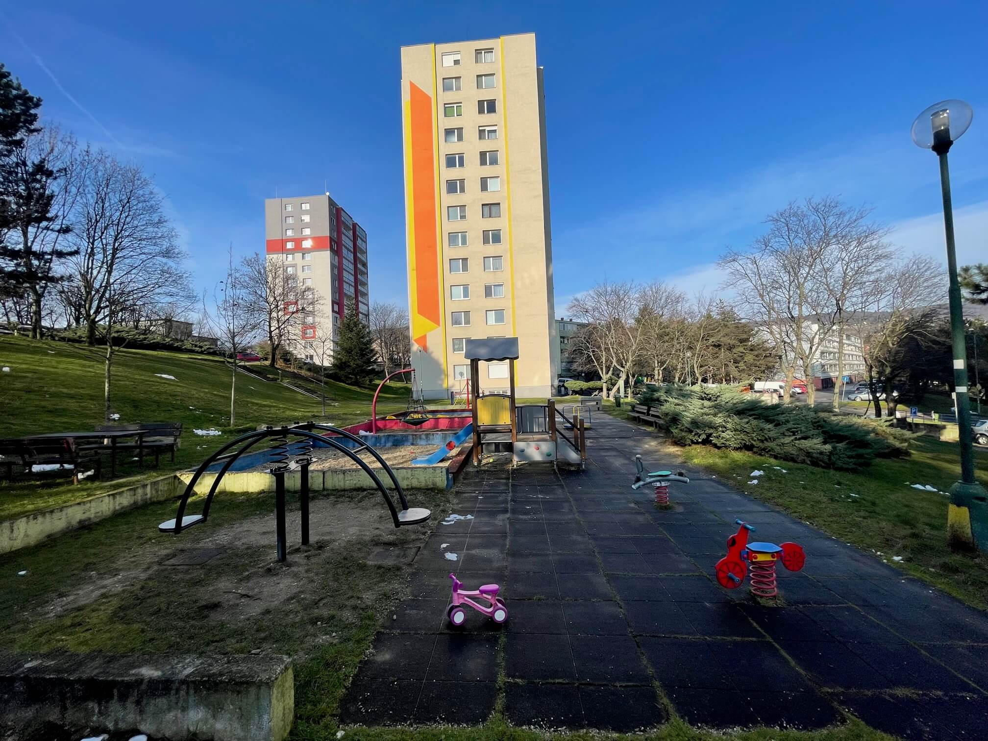 Predané: Na predaj 3 izbový slnečný byt, kompletná rekonštrukcia, Sadmelijská Rača, 66,40m2, loggia 6,43m2, 8 poschodie-6