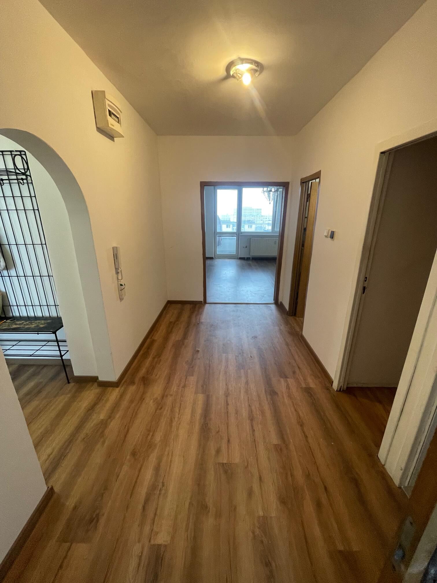 Predané: Na predaj 3 izbový byt, úžitková 68,50m2, Znievska 13, 9 nadzemné podlažie, v Petržalke oproti Draždiaku-10