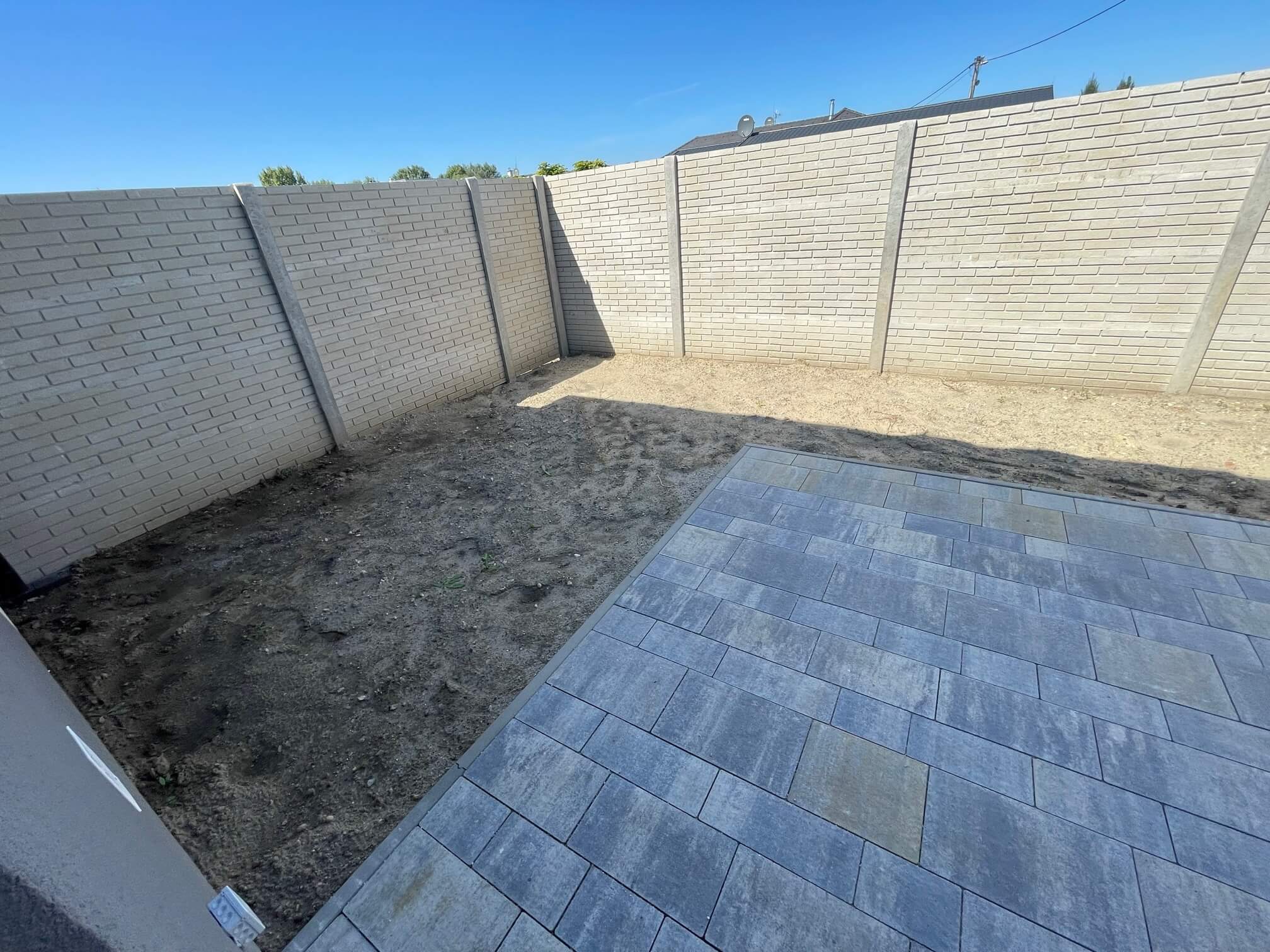 Predané: Na predaj novostavba posledné 4 trojizbové byty z trojdomov, úžitková 71,17m2, pozemok 177m2, v Kostolišti  s možnosťou dokončenia do štandardu-14