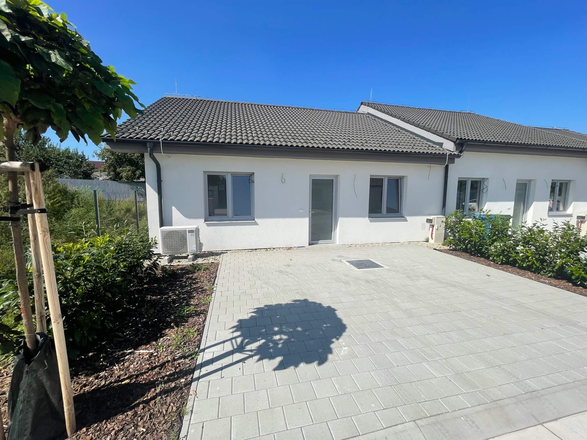 Na predaj Novostavba, Jakubov posledné 3 štvorizbové byty z dvoch trojdomov, úžitková 73,53m2, pozemok 211m2-12