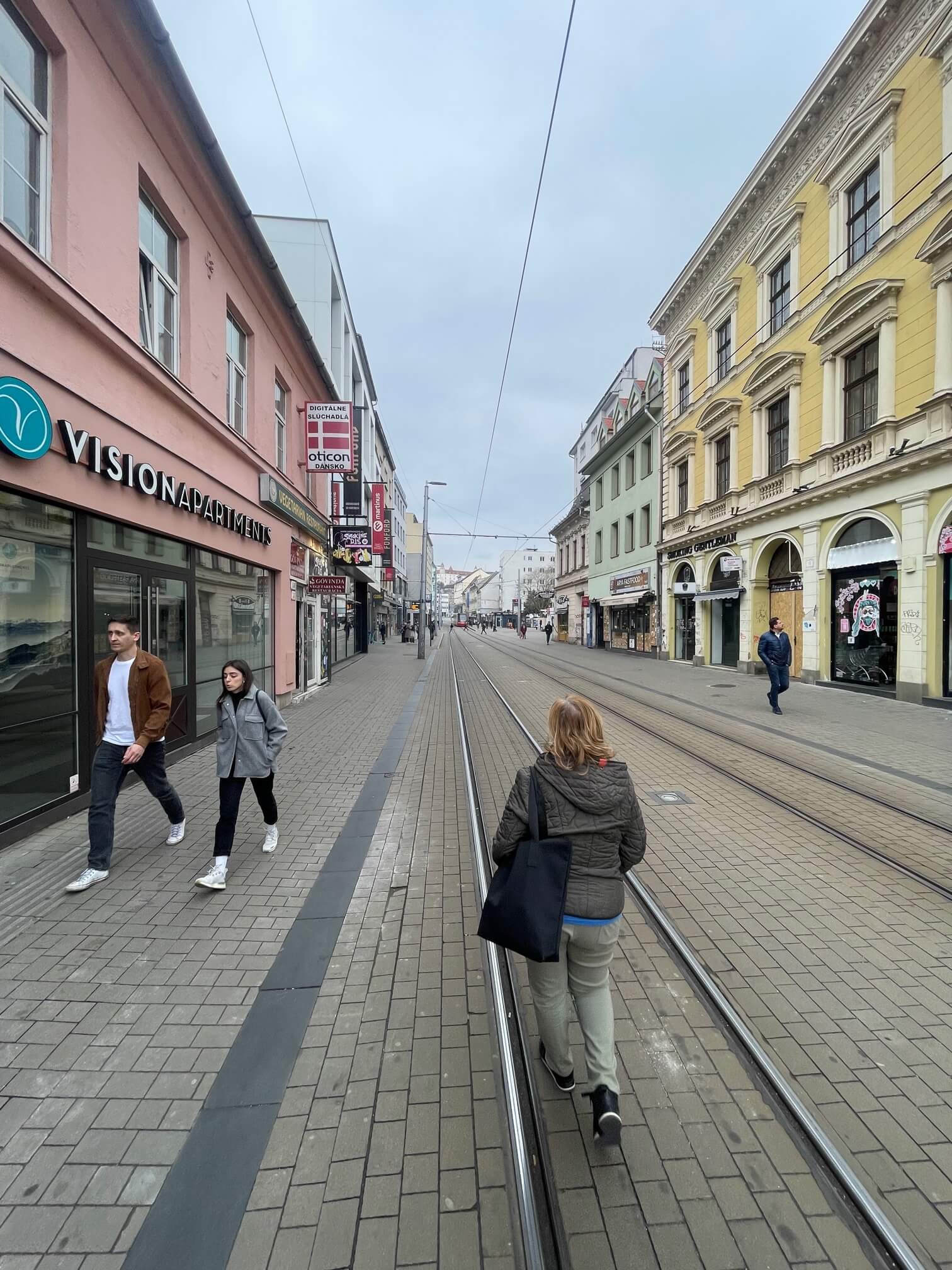 Prenajaté: Na prenájom obchodný priestor, 23m2, Obchodná ulica-4