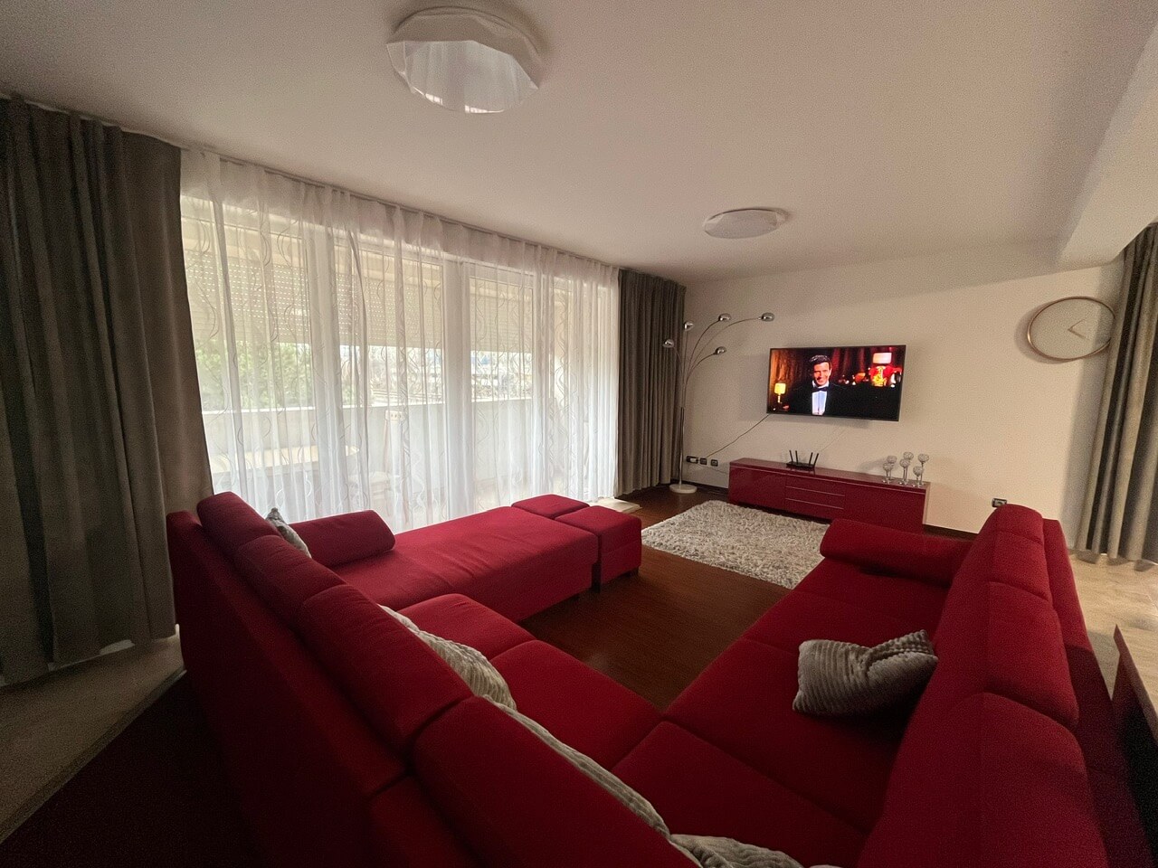 3 izbový byt, Vajnorská, úžitková plocha 113m2, plus loggia 8m2, balkón 6m2, pivnica, garáž, 2 parkovacie miesta vonku-0