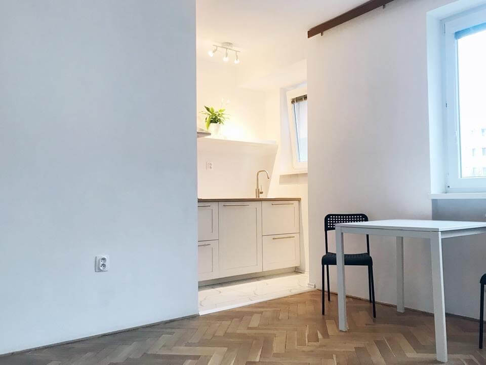 Predané: Predaj 1 izbový zrekonštruovaný byt, 28m2, Osadná ulica Bratislava Nové Mesto-1