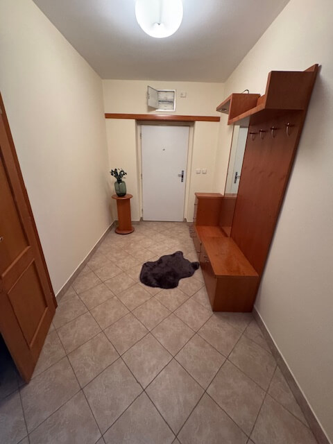 4 izbový byt prerobený na veľký 3 izbový, 124,9m2, podzemné parkovisko 1 miesto-19