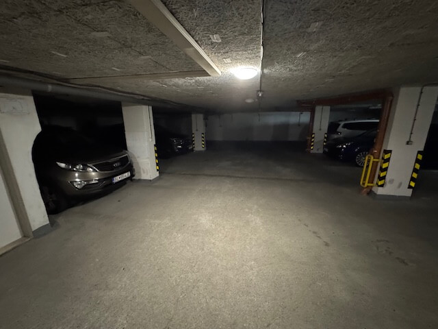 4 izbový byt prerobený na veľký 3 izbový, 124,9m2, podzemné parkovisko 1 miesto-17