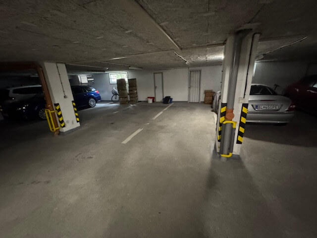 4 izbový byt prerobený na veľký 3 izbový, 124,9m2, podzemné parkovisko 1 miesto-16